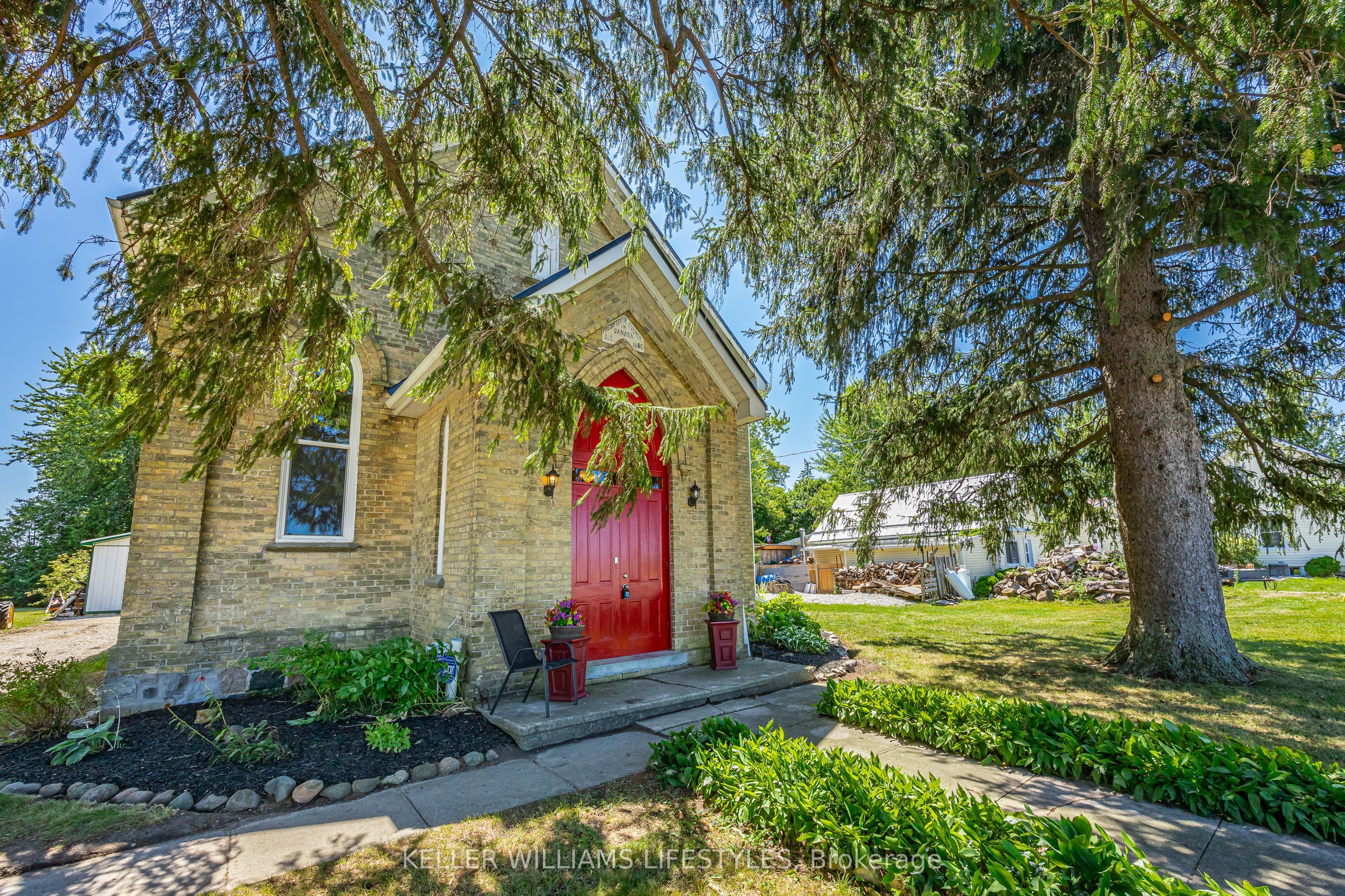 3229 McGillivray Drive, North Middlesex, ON N0M 2K0 photo 2