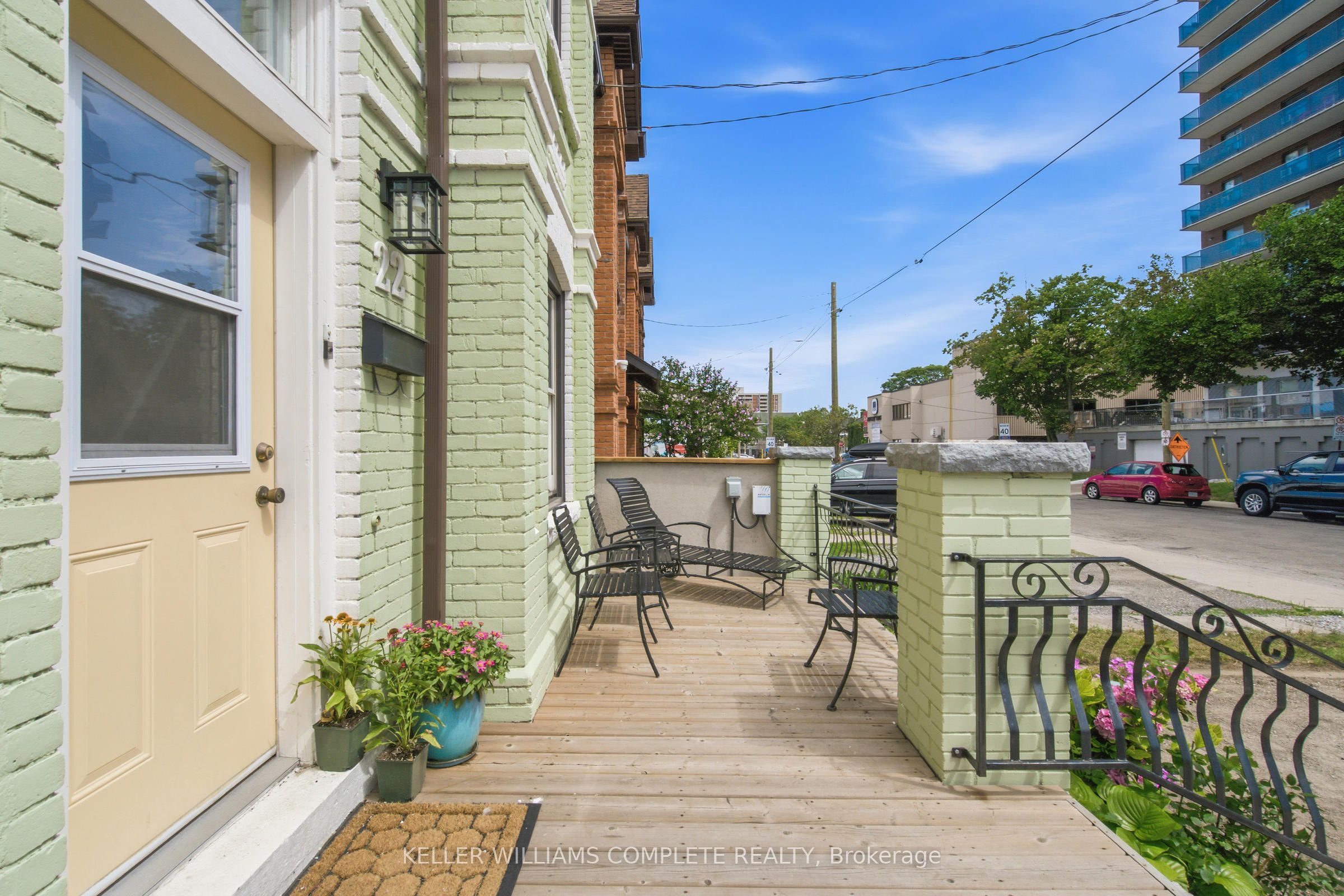 22 Spring Street, Hamilton, ON L8N 2N9 photo 4