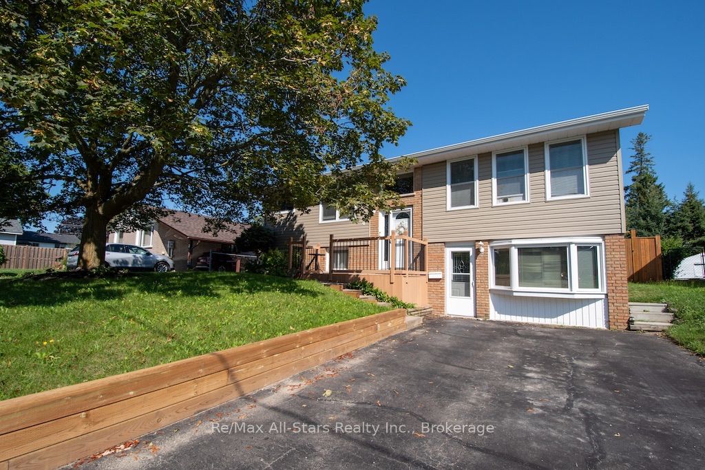 4 Daniel Court, Kawartha Lakes, ON K9V 4Z9