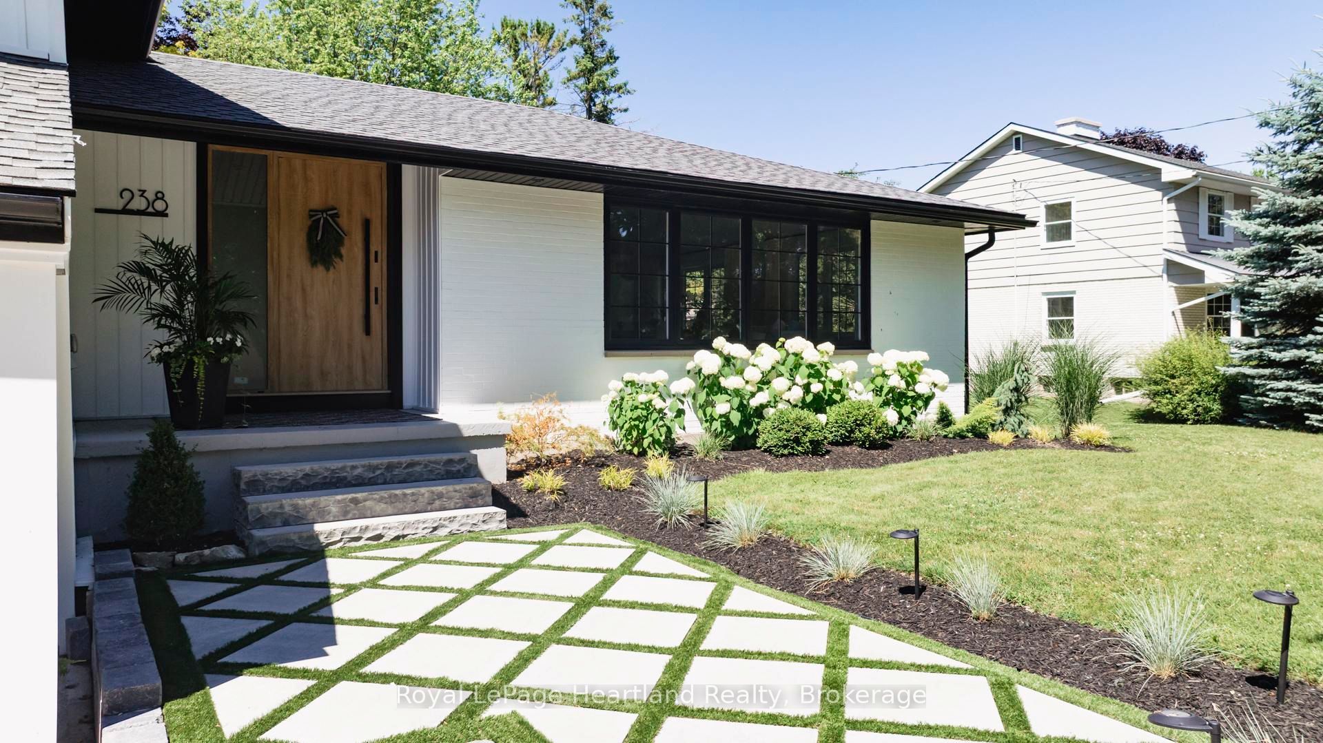 238 Bennett Street W, Goderich, ON N7A 1X9 photo 4