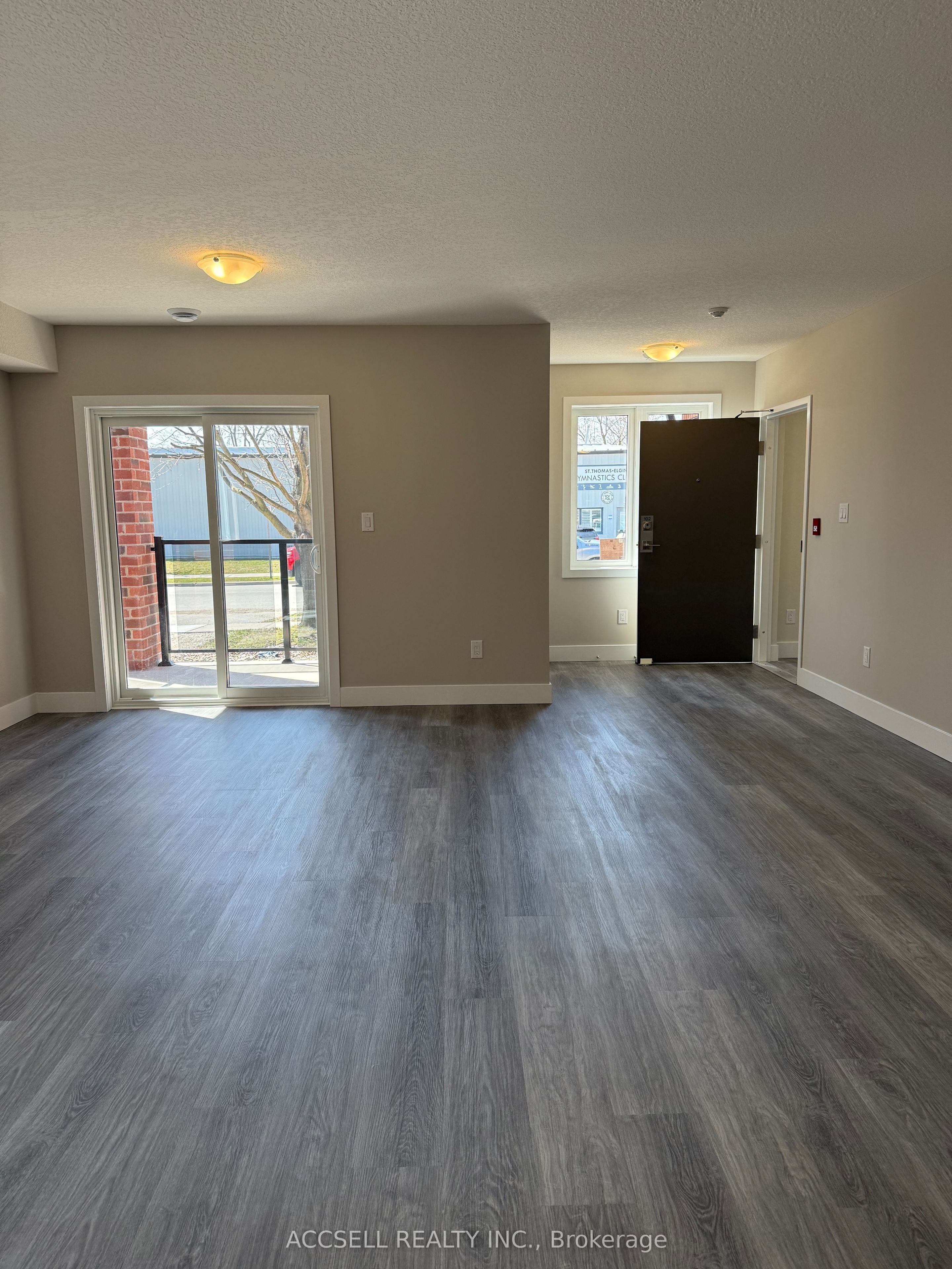 25 Alexandria Avenue, St. Thomas, ON N5P 3M7 photo 5