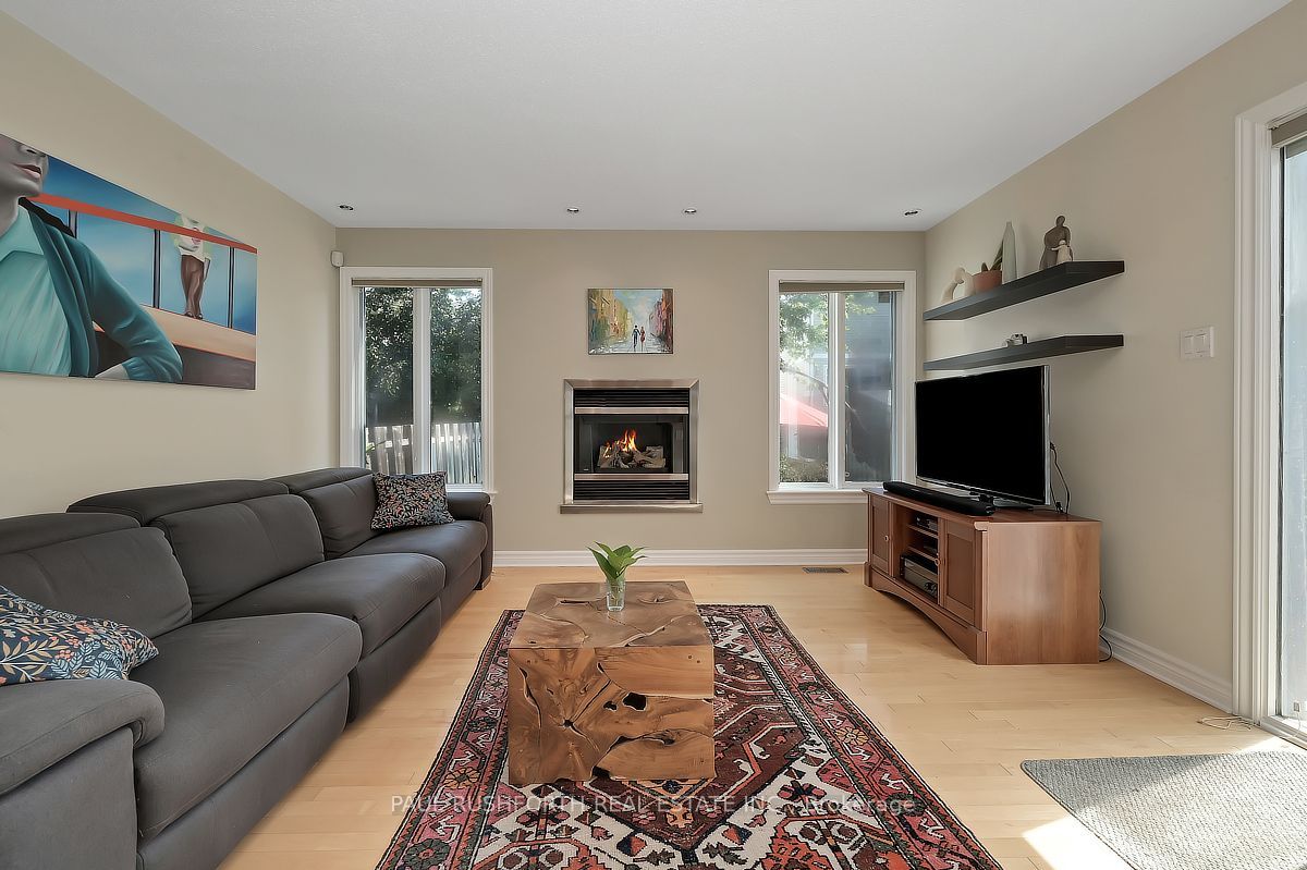 242 Deerfox Drive, Barrhaven, ON K2J 4Z2 photo 4