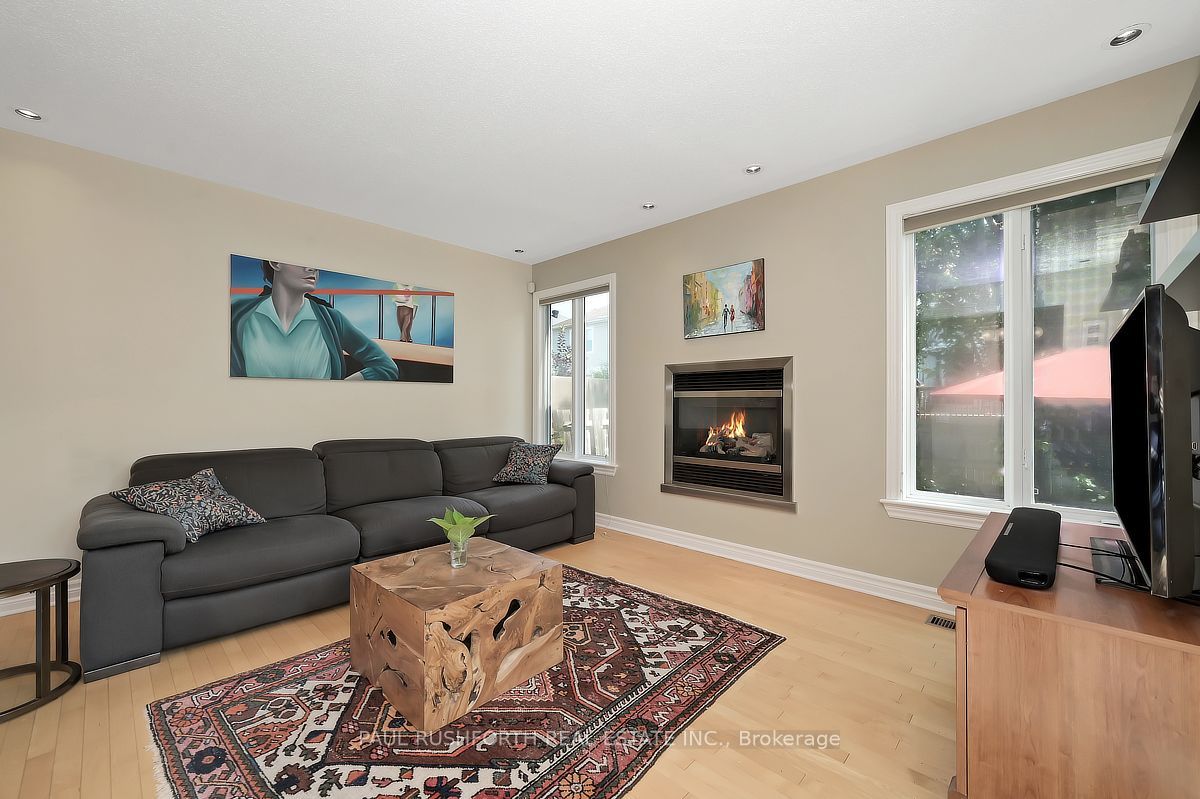 242 Deerfox Drive, Barrhaven, ON K2J 4Z2 photo 5