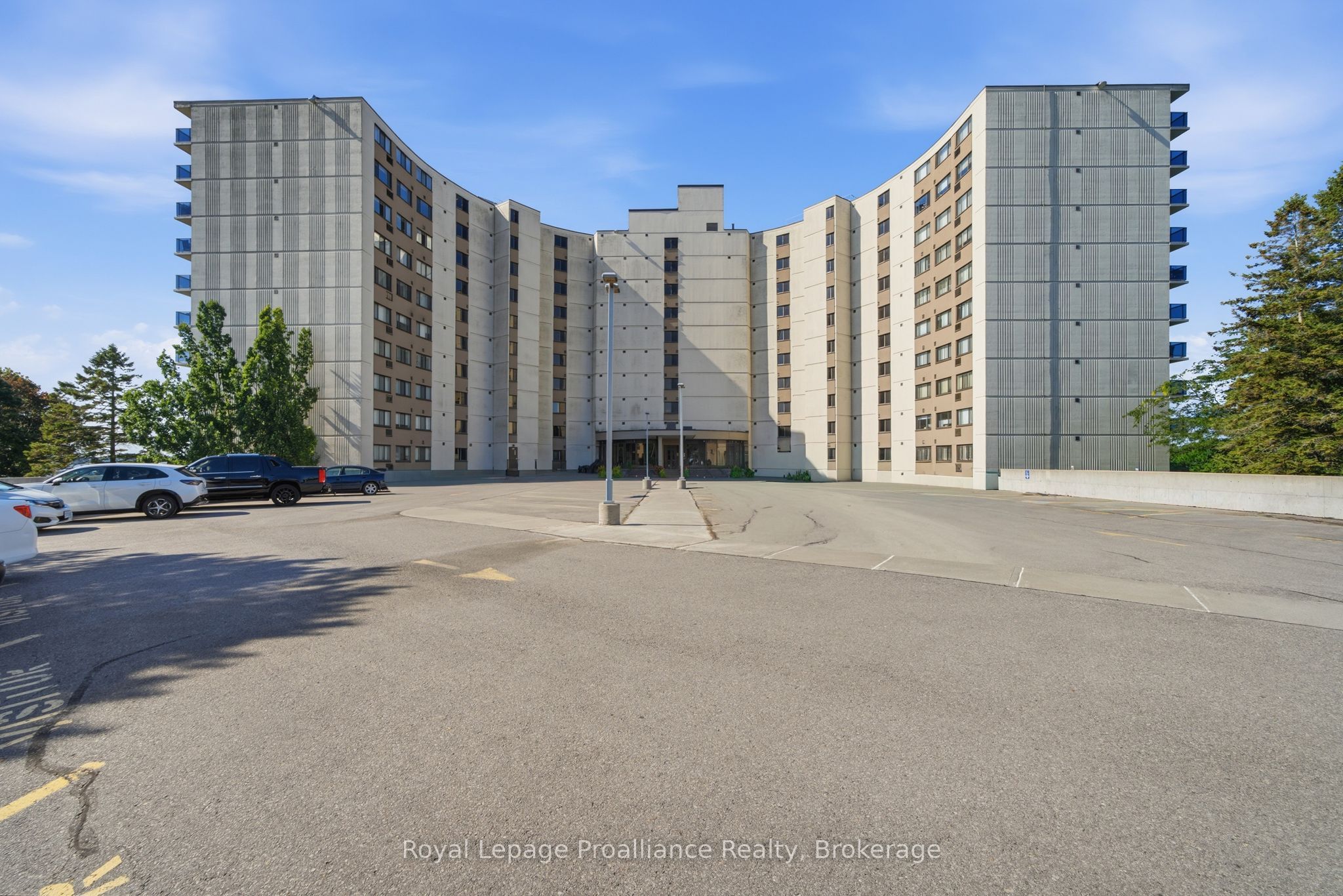 2 South Front Street 401, Belleville, ON K8N 5K7 photo 5