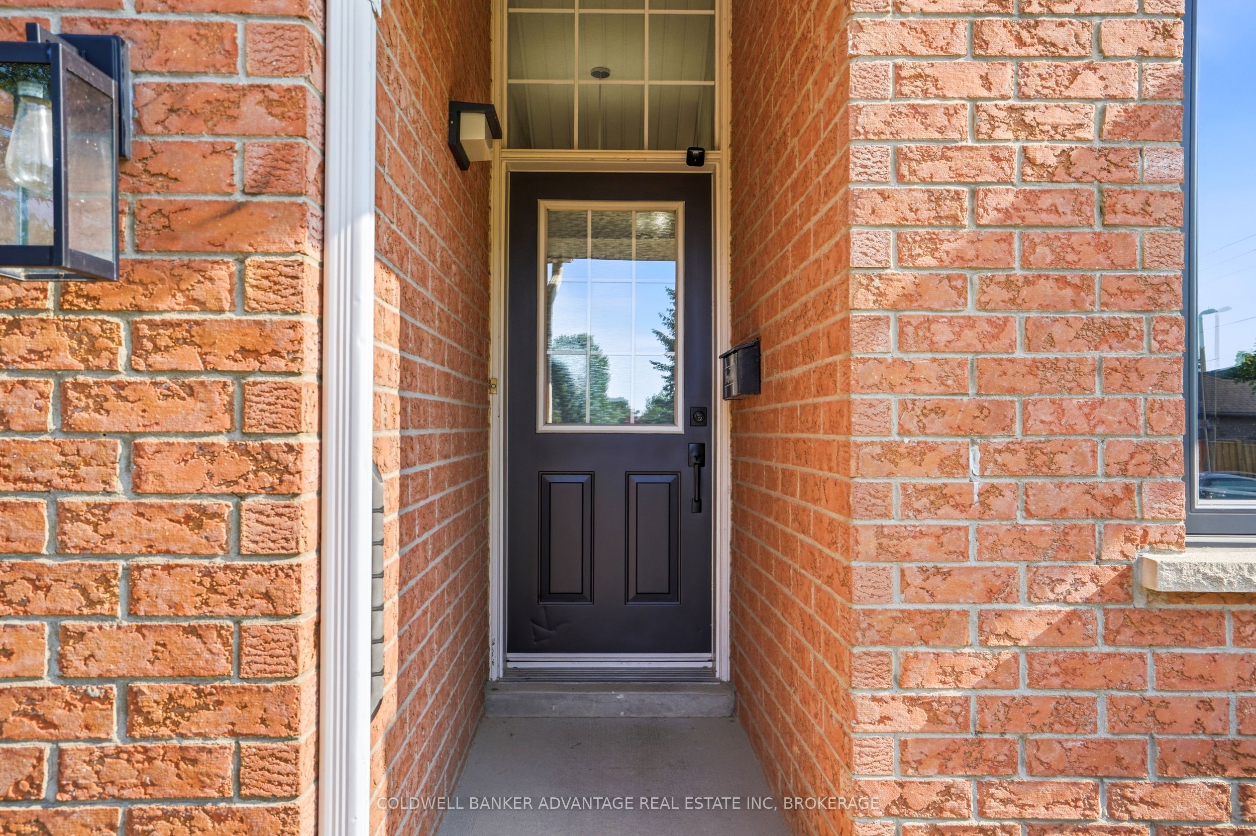 529 St Lawrence Drive, Welland, ON L3C 7H9 photo 2