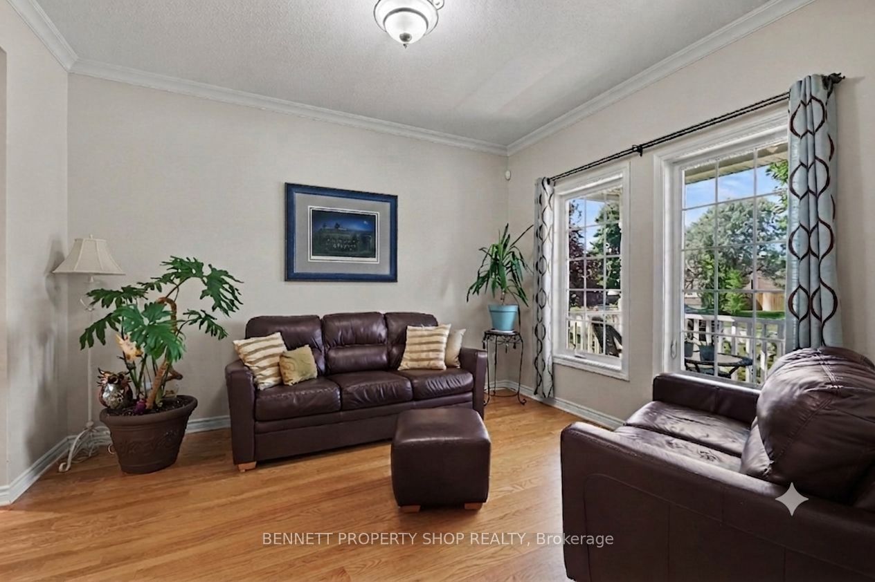 32 Rochelle Drive, Stittsville - Munster - Richmond, ON K0A 2Z0 photo 3