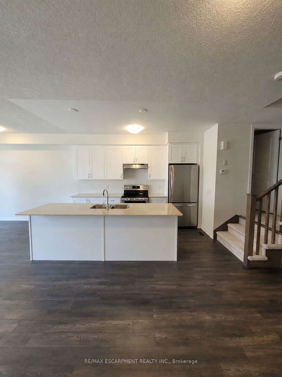 585 Colborne Street E 913, Brantford, ON N3S 0K4 photo 5