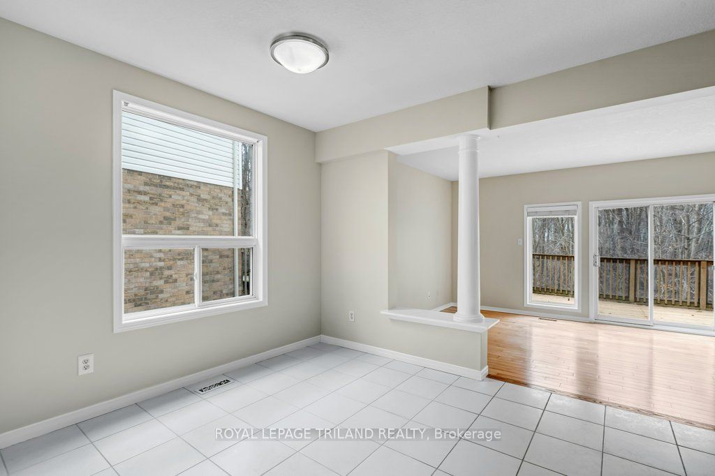 215 Rossmore Court, London South, ON N6C 6B7 photo 3
