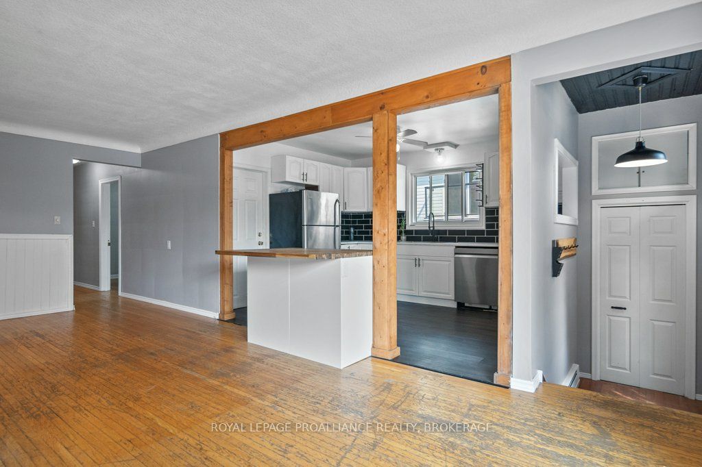 590 Macdonnell Street, Kingston, ON K7K 4X1 photo 3