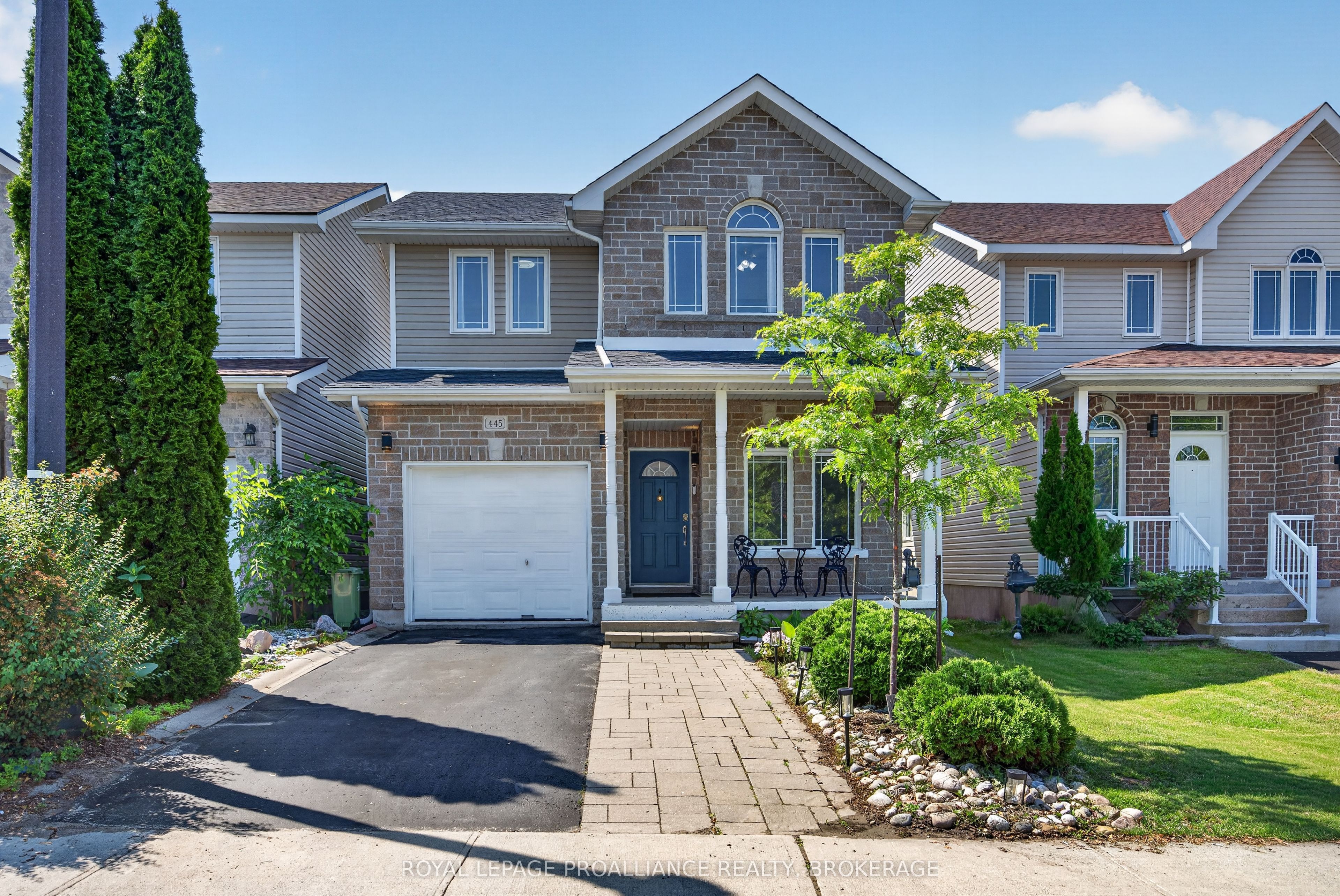 445 Maureen Street, Kingston, ON K7K 7M2 photo 2