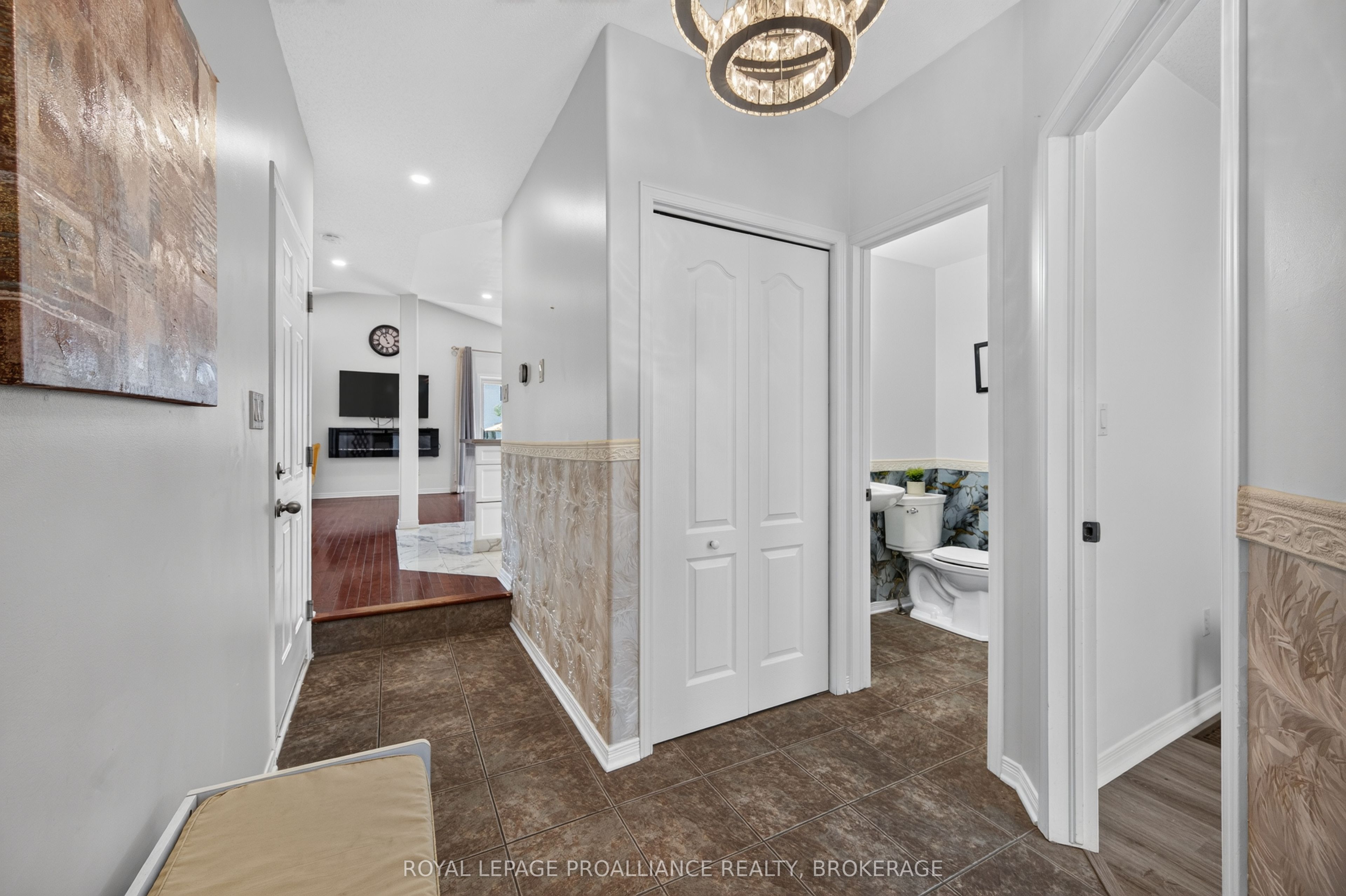 445 Maureen Street, Kingston, ON K7K 7M2 photo 4