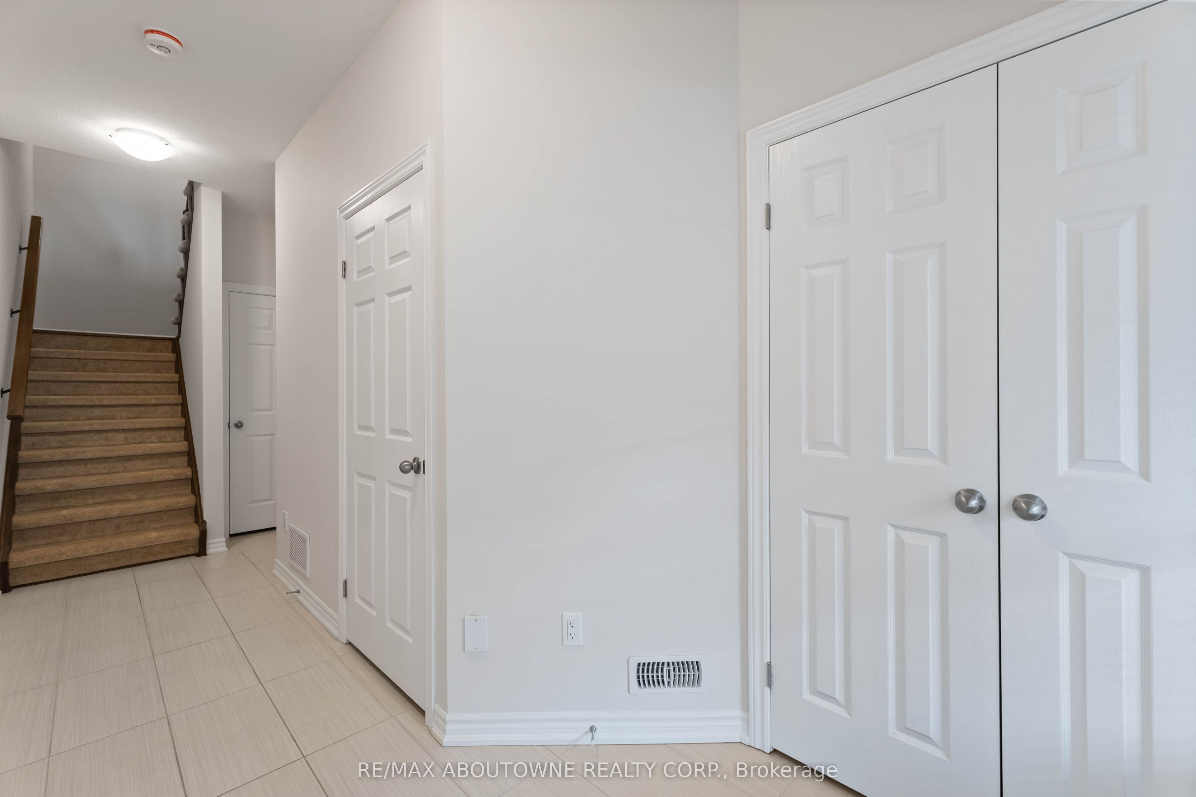 219 Dundas Street E 27, Hamilton, ON L0R 2C9 photo 5