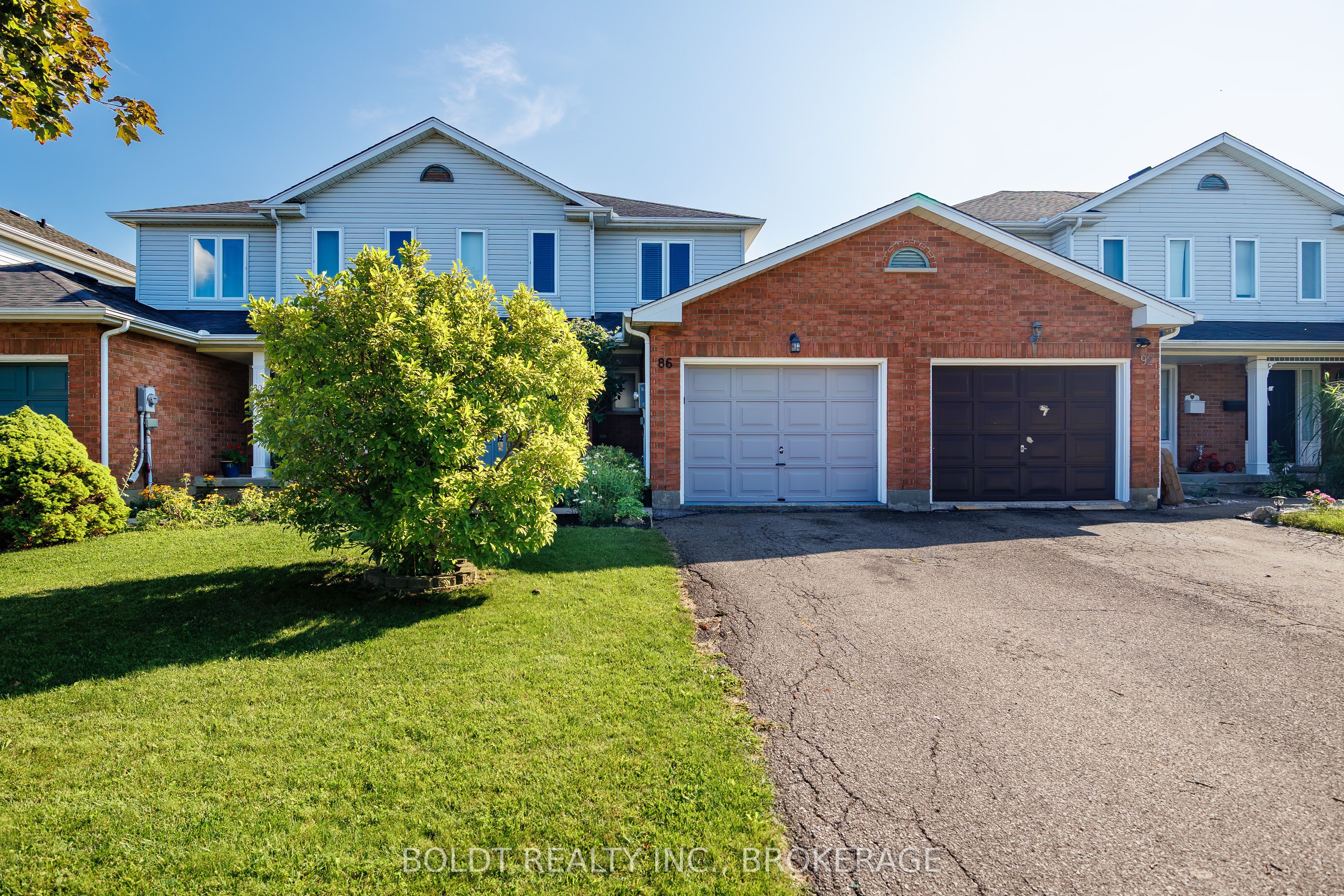 86 Devine Crescent, Thorold, ON L2V 5A4 photo 3