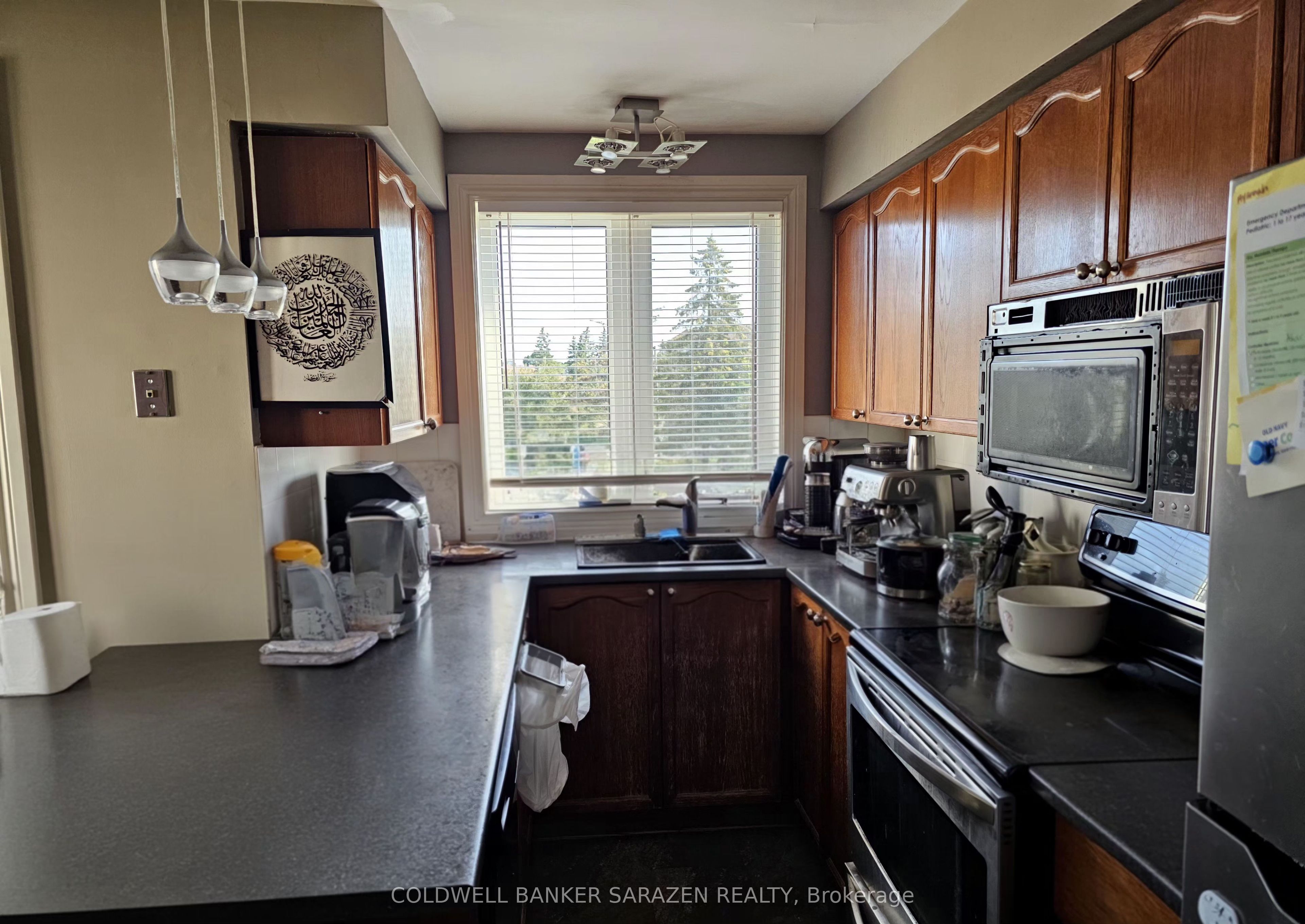 3 Briston Private 42, Hunt Club - South Keys and Area, ON K1G 5P6 photo 4