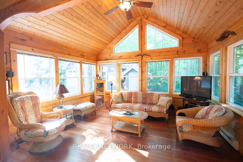 1123 Blue Lake Road, Lake of Bays, ON P1H 2J6 photo 5