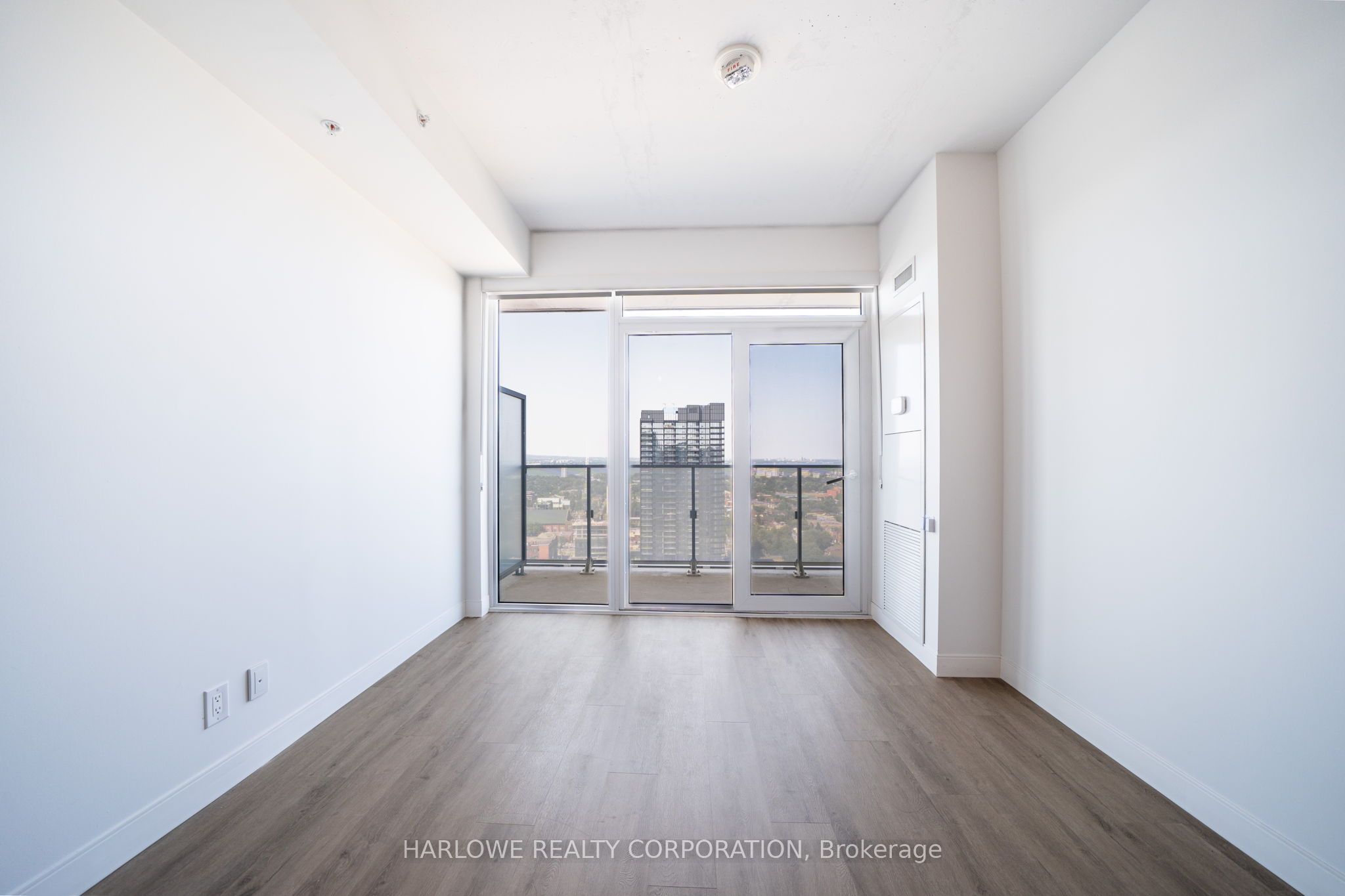 22 Hughson Street 2910 A, Hamilton, ON L8R 3L5 photo 5