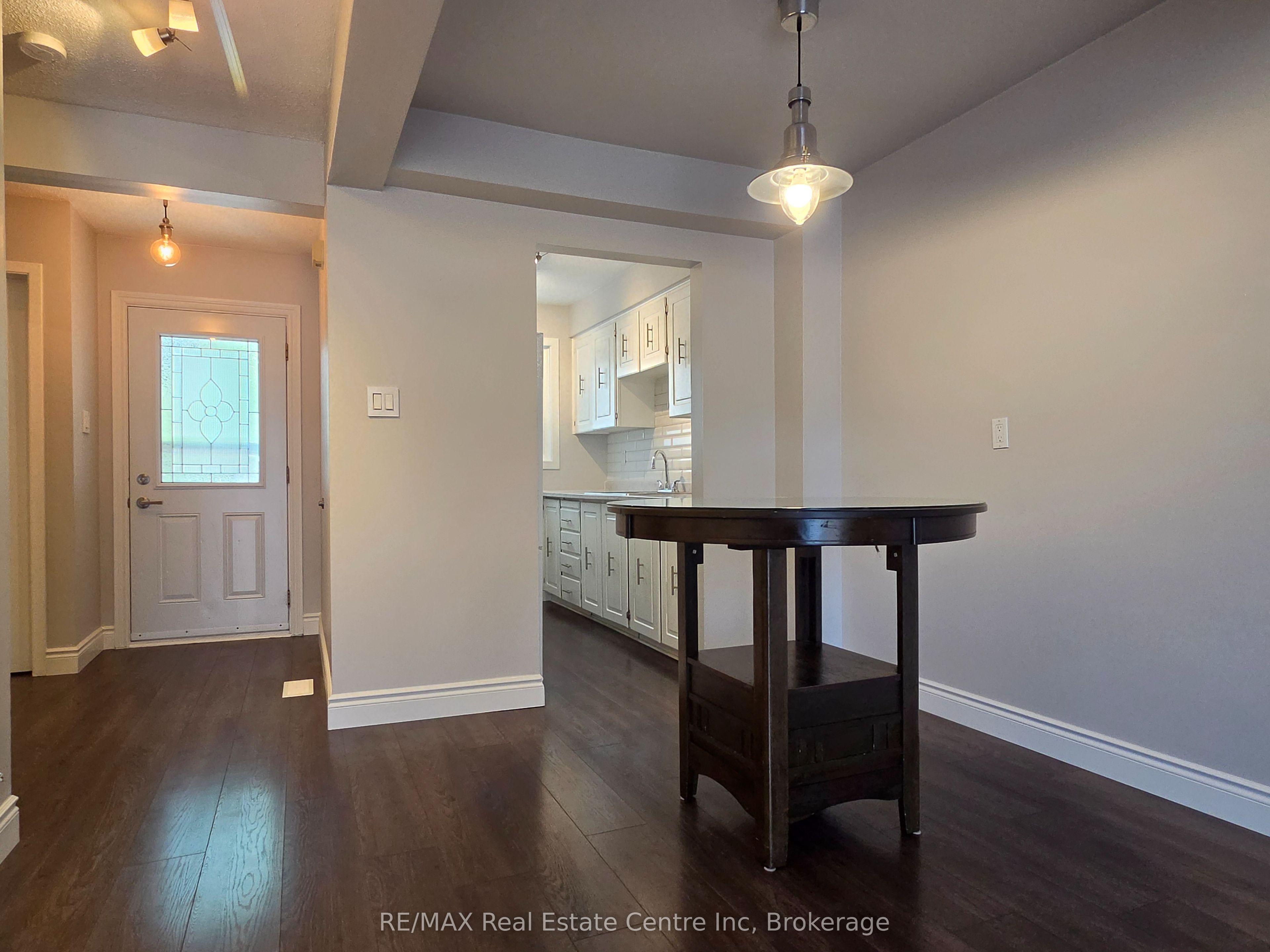 31 GREENGATE RD 101, Guelph, ON N1H 6R3