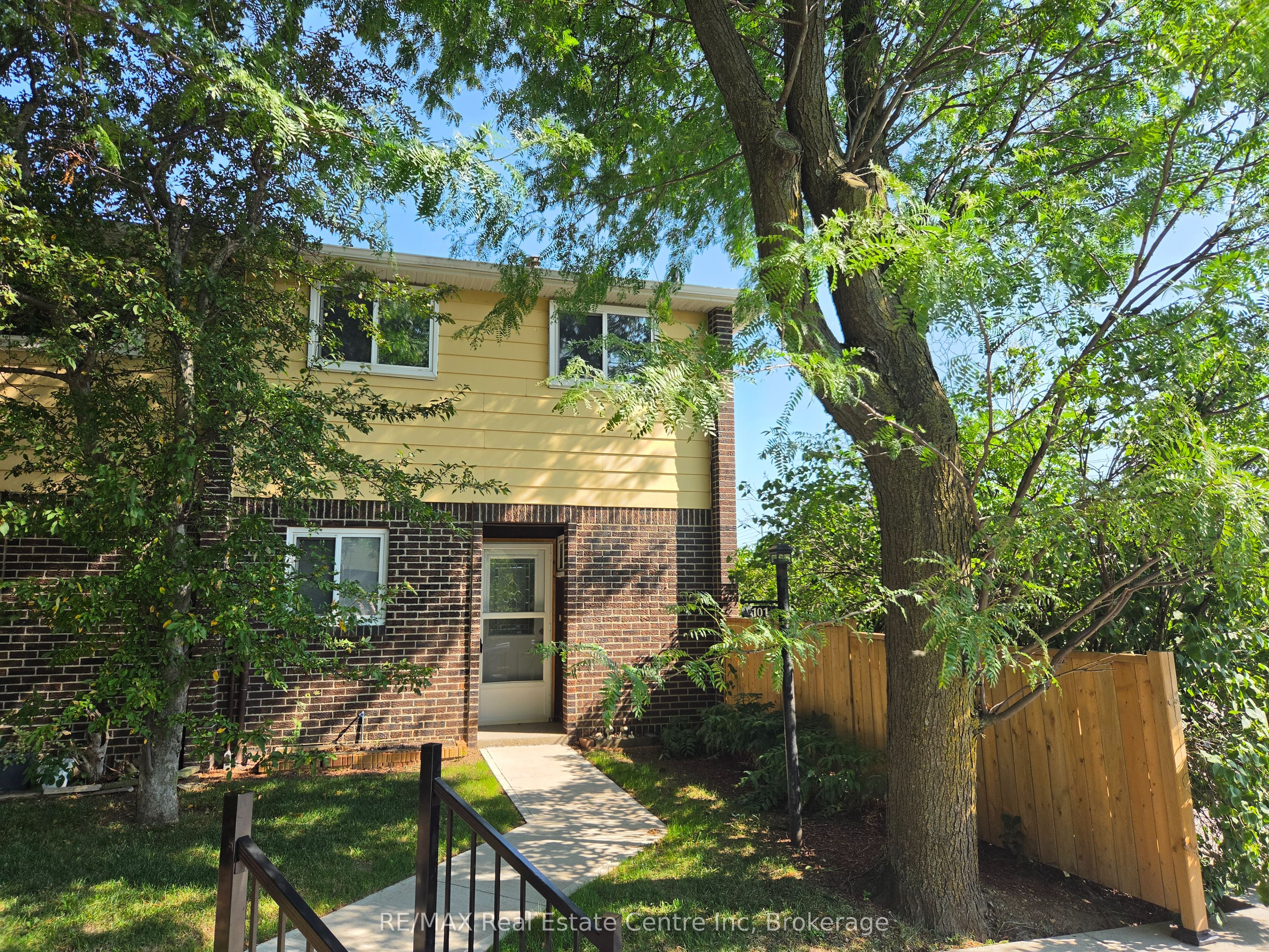 31 GREENGATE RD 101, Guelph, ON N1H 6R3 photo 3
