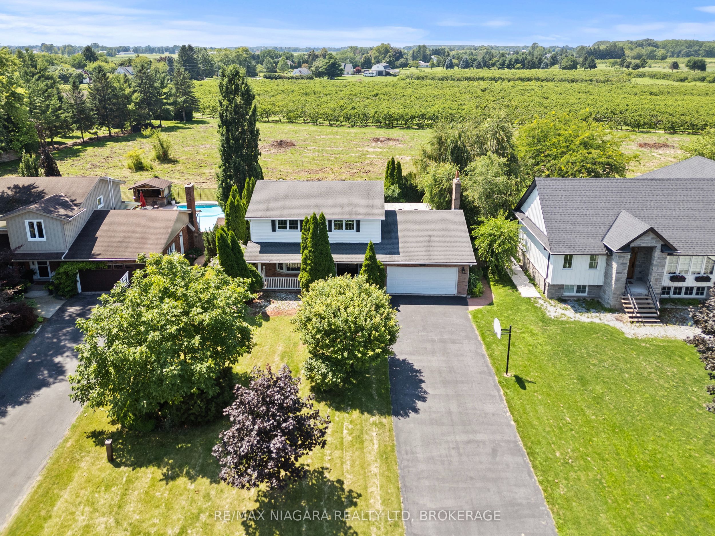 21 Garrison Village Drive, Niagara-on-the-Lake, ON L0S 1J0 photo 3
