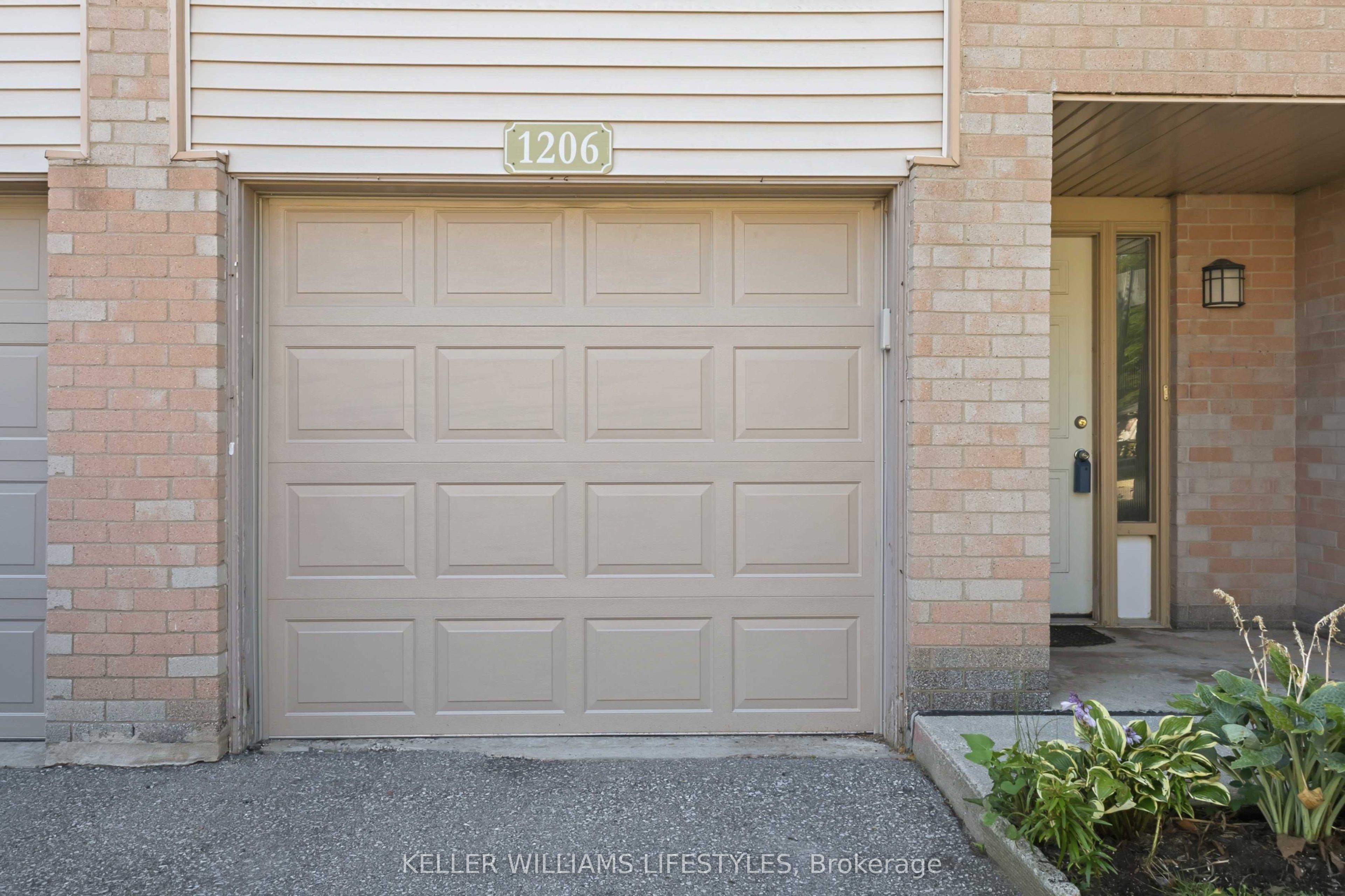 1206 Limberlost Road, London North, ON N6G 3A5 photo 5