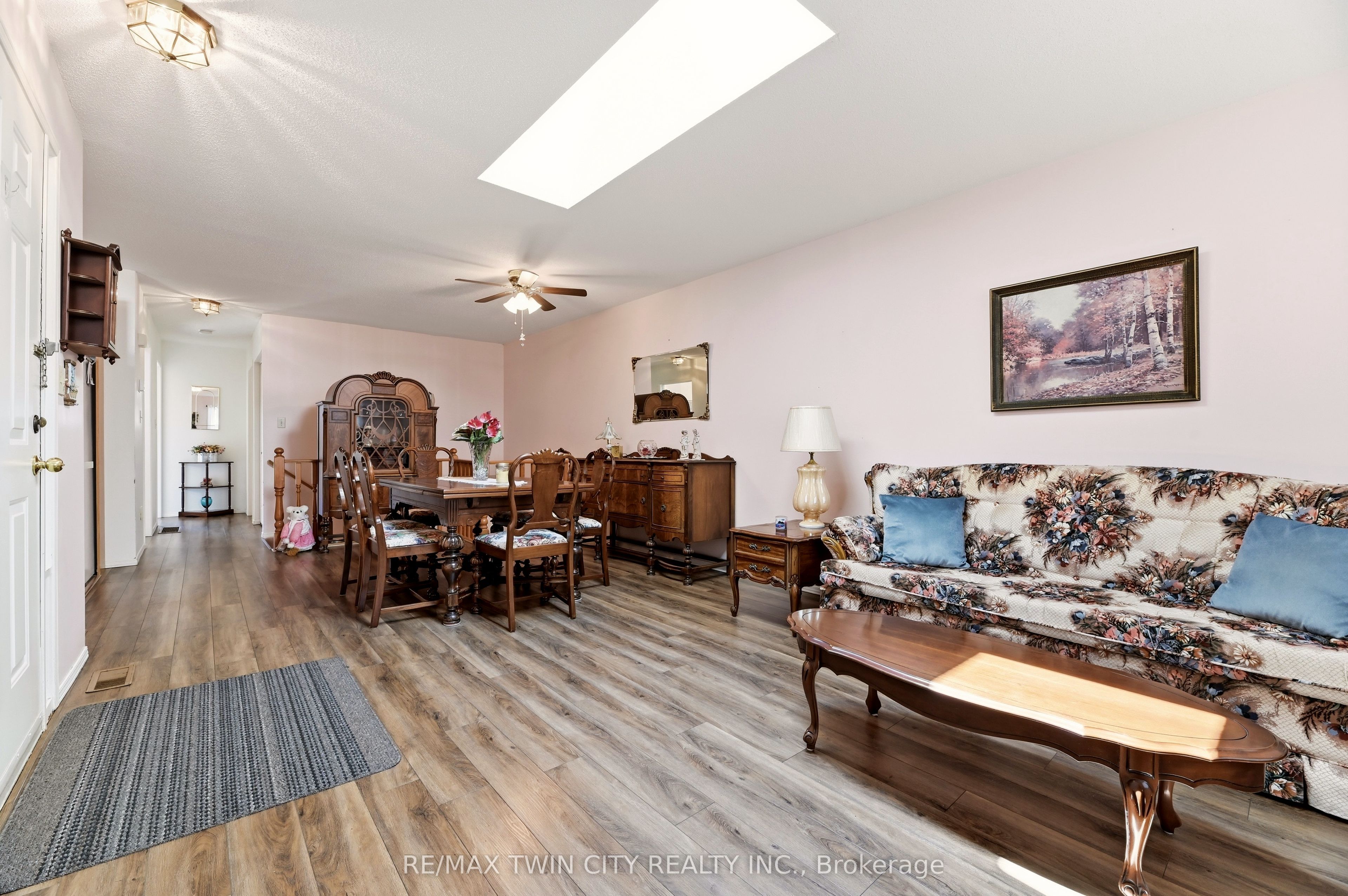 1030 Colborne Street E, Brantford, ON N3S 3T6 photo 2