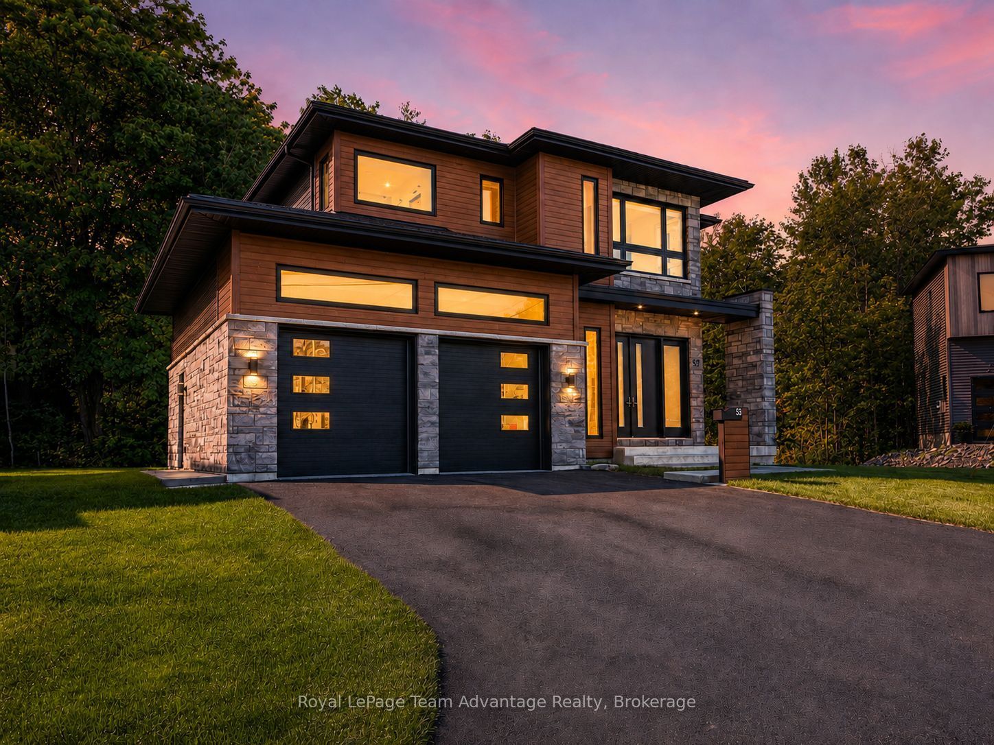 53 Dennis Drive, Parry Sound, ON P2A 0E4