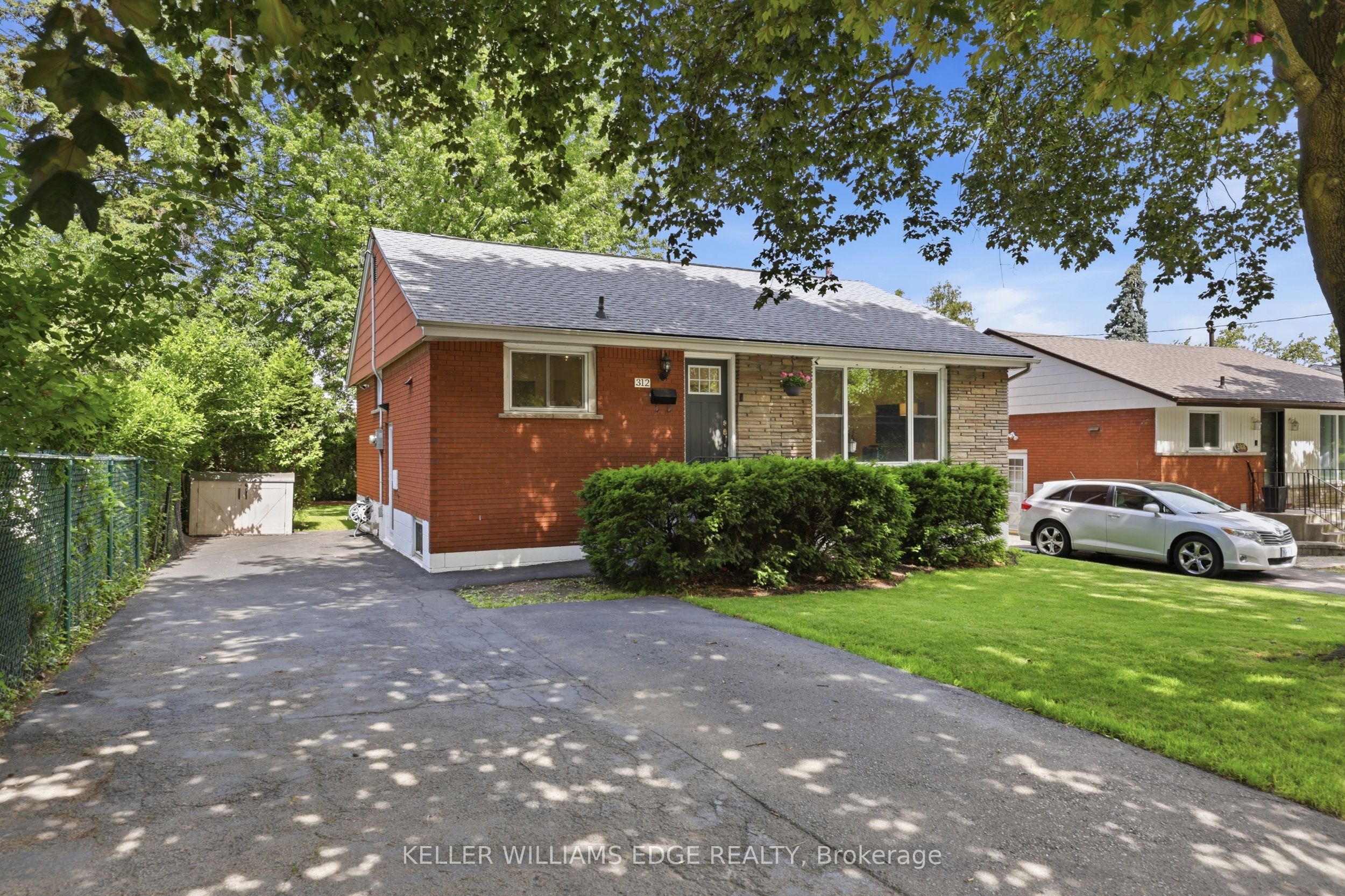 312 Upper Paradise Road, Hamilton, ON L9C 5C4 photo 3