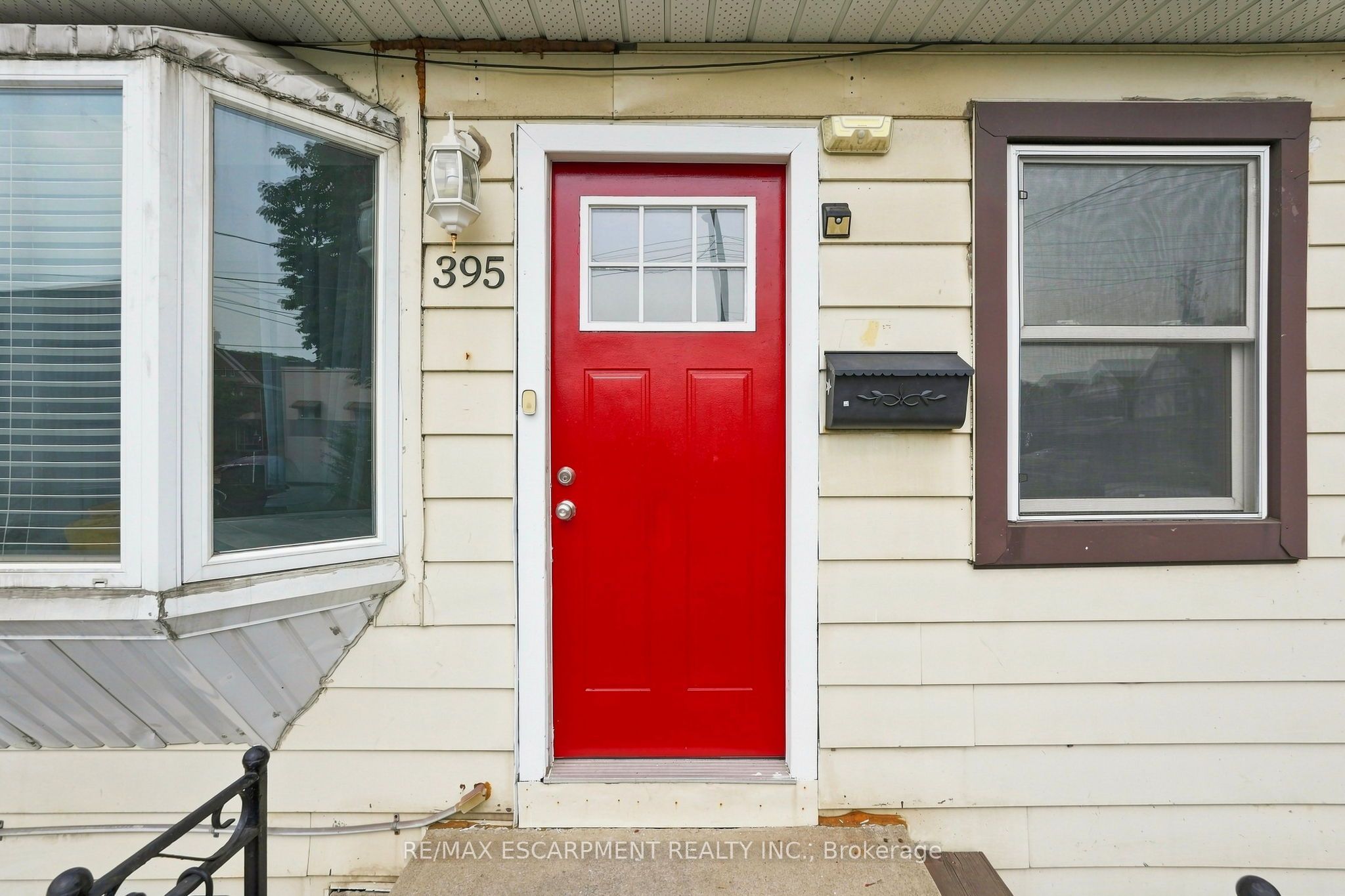 395 Avondale Street, Hamilton, ON L8L 7C8 photo 3