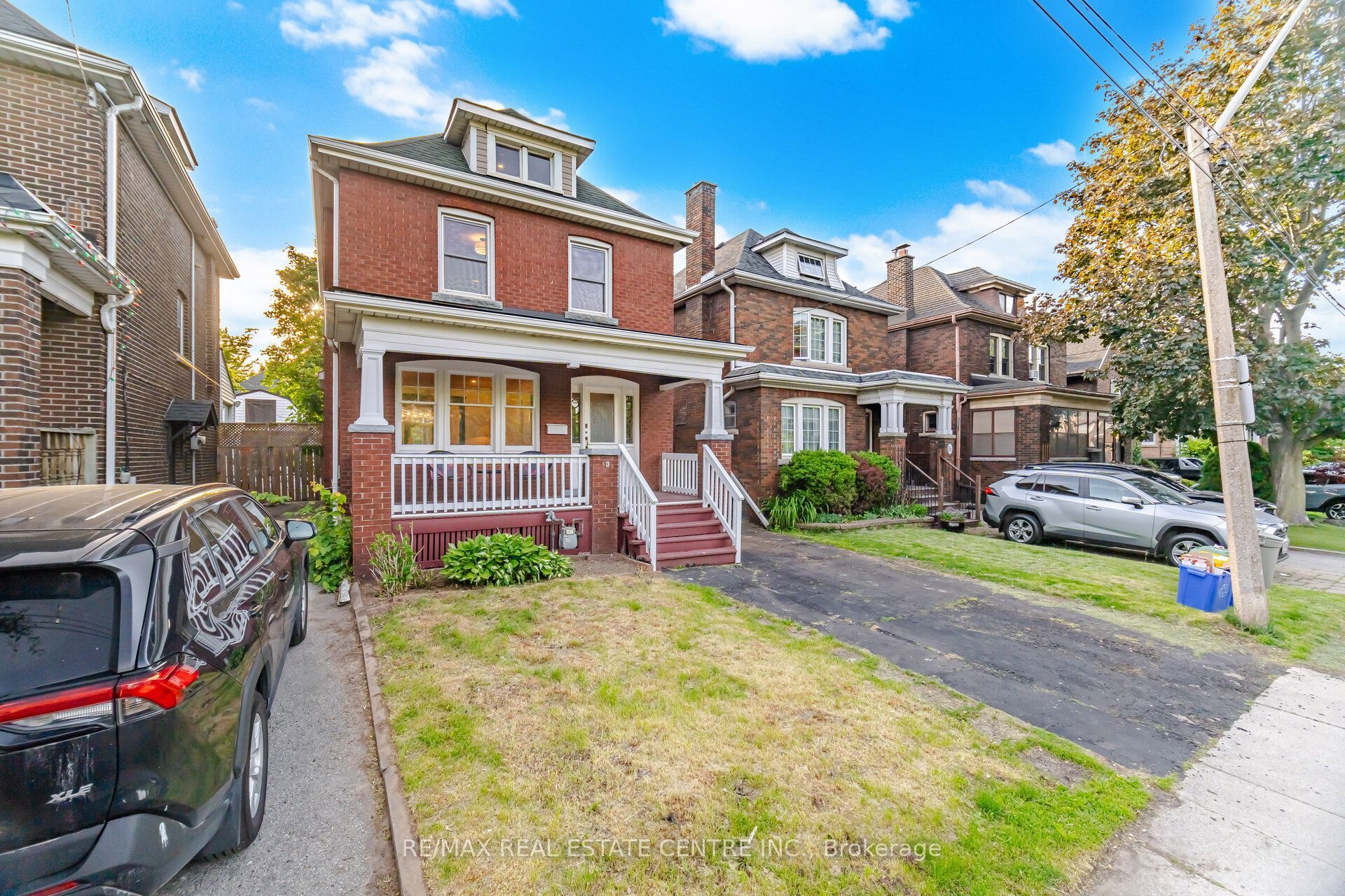 90 Holton Avenue S, Hamilton, ON L8M 2L2 photo 3