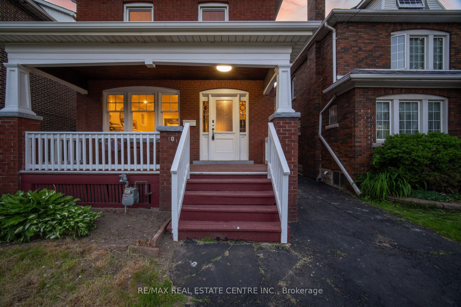 90 Holton Avenue S, Hamilton, ON L8M 2L2 photo 4