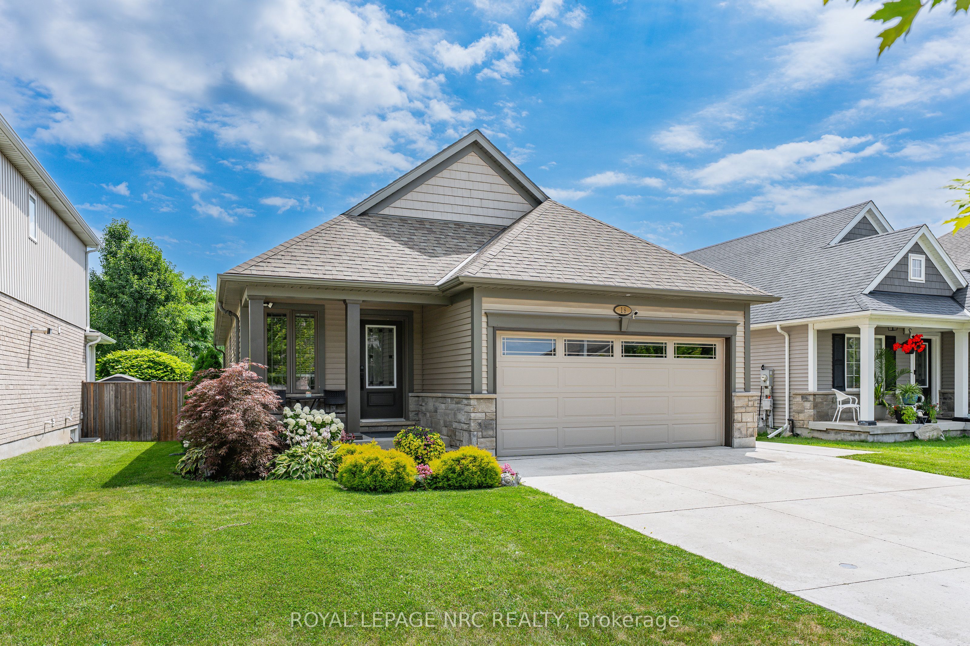 18 Eastman Gateway, Thorold, ON L2V 0E2 photo 2