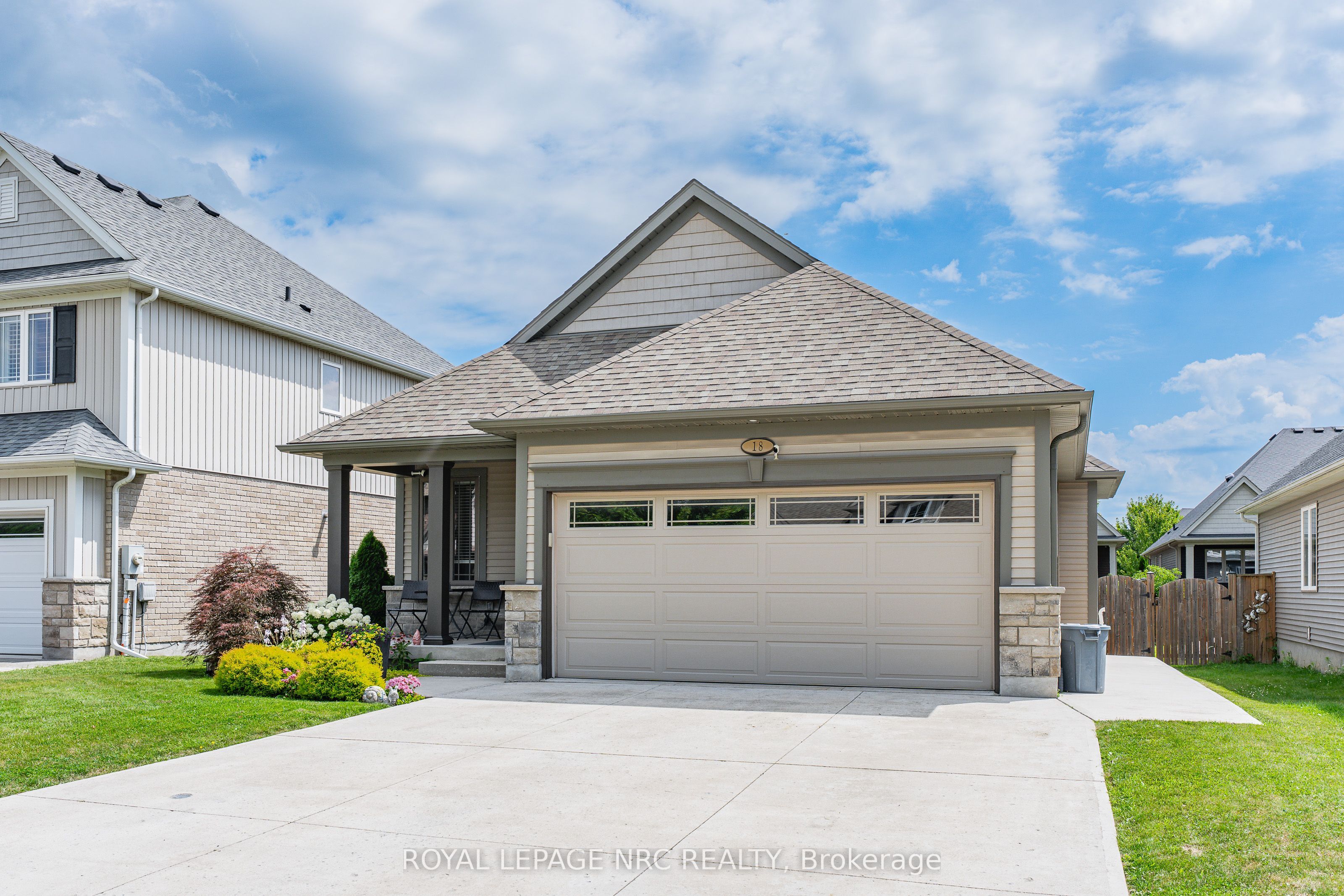 18 Eastman Gateway, Thorold, ON L2V 0E2 photo 3