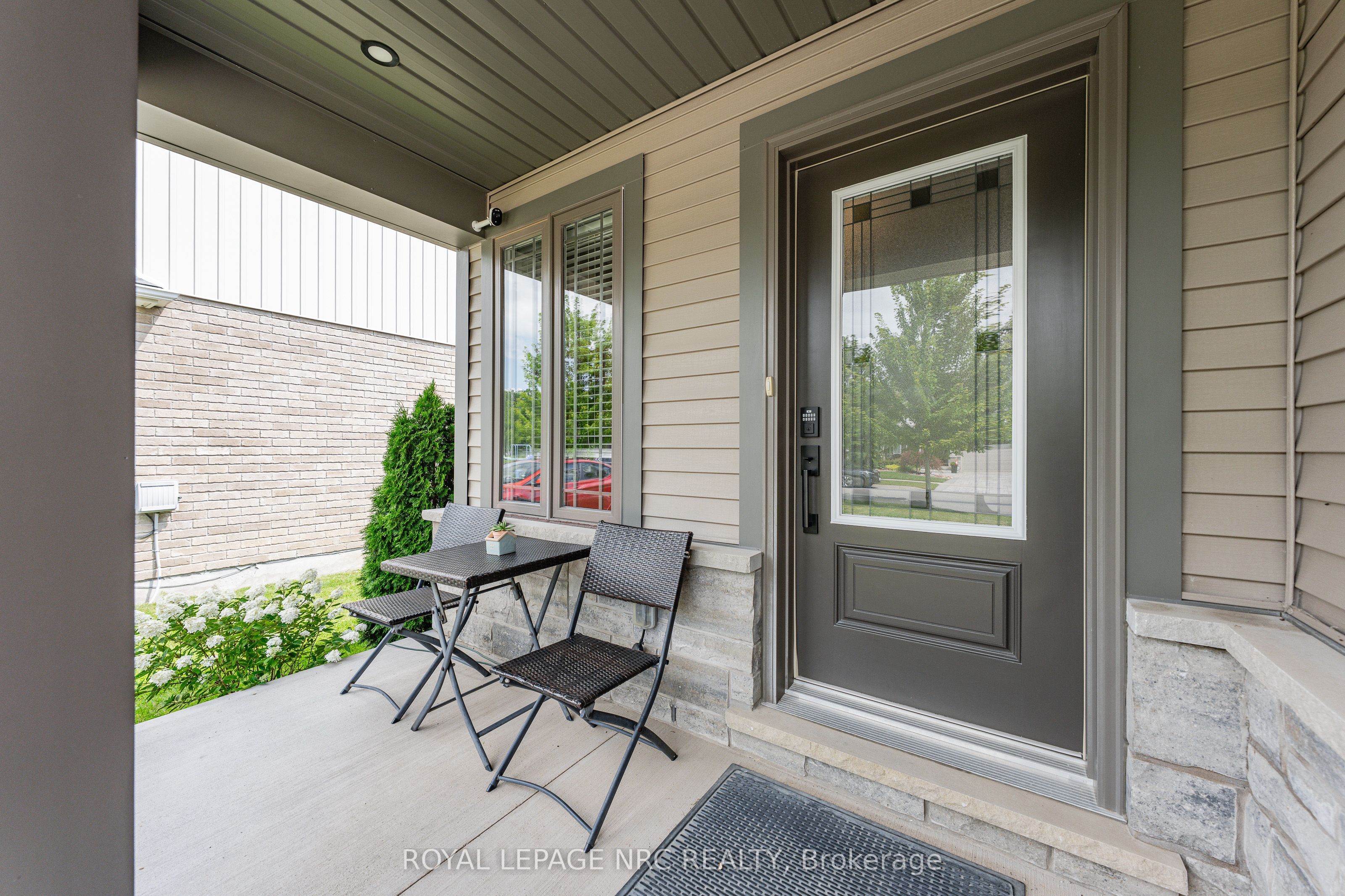 18 Eastman Gateway, Thorold, ON L2V 0E2 photo 5