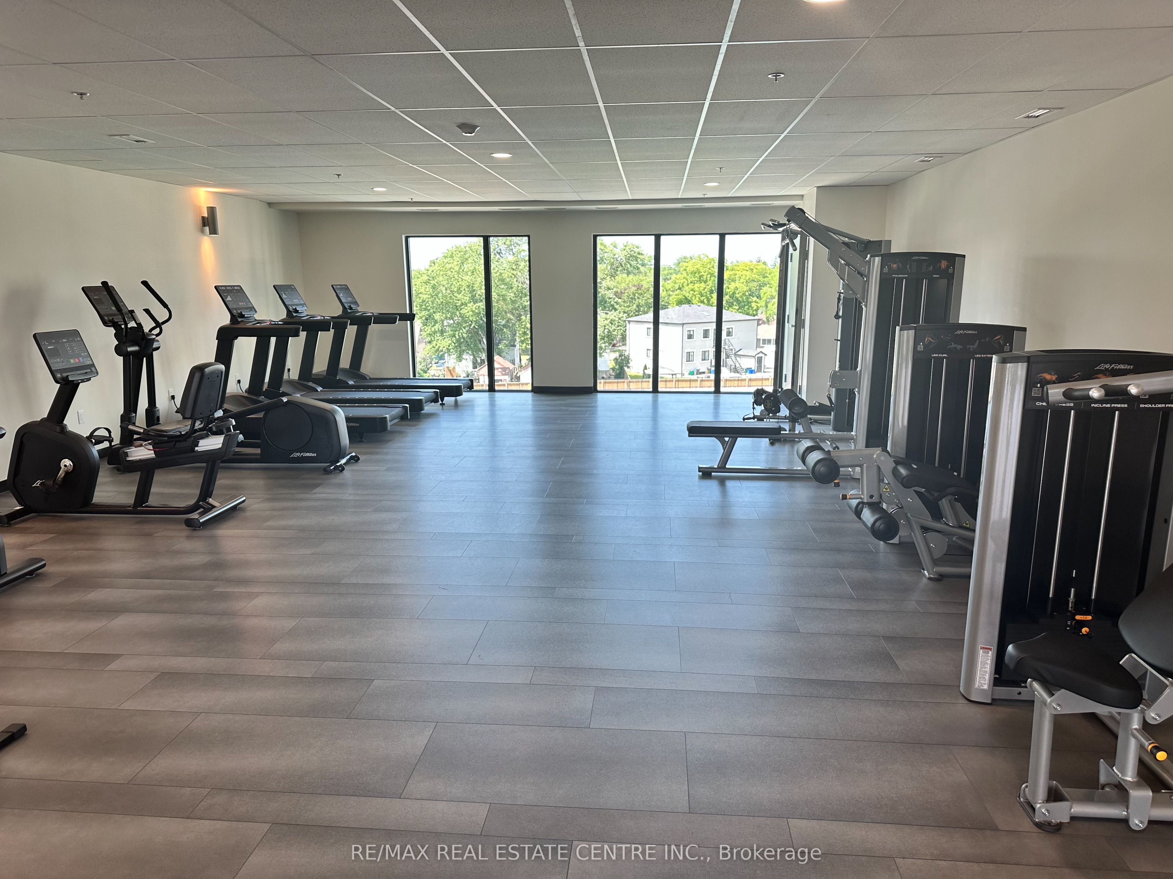 50 Herrick Avenue 243, St. Catharines, ON L2P 2T9 photo 2