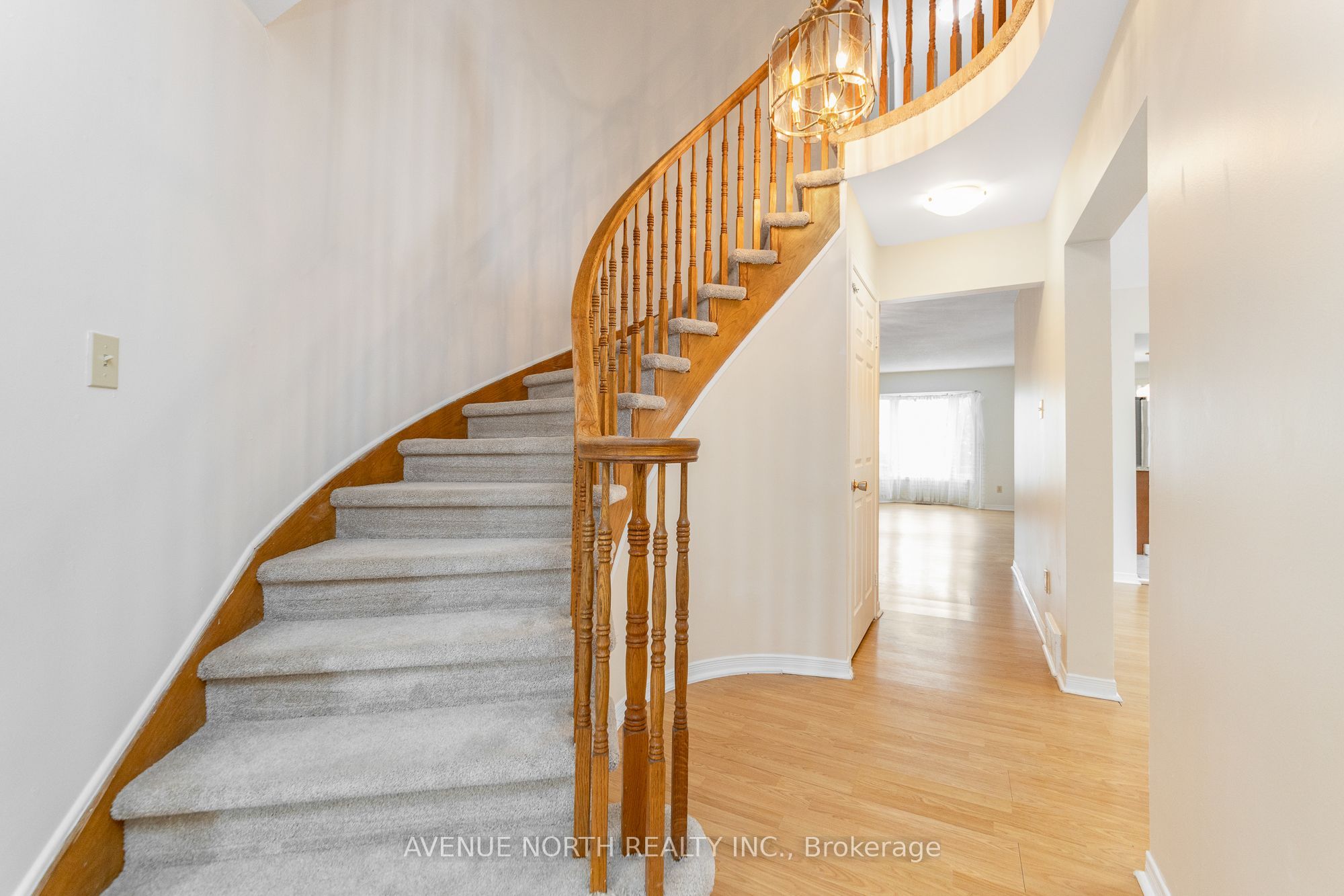861 Karsh Drive, Hunt Club - South Keys and Area, ON K1G 4T9 photo 5