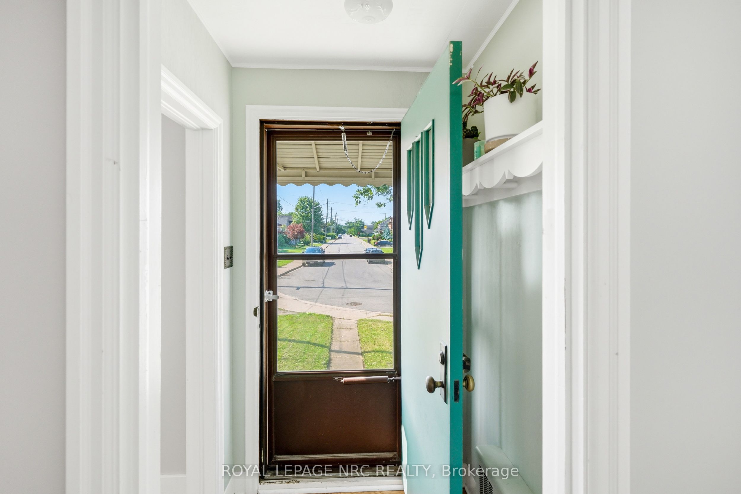 4939 Hamilton Street, Niagara Falls, ON L2E 2V9 photo 5