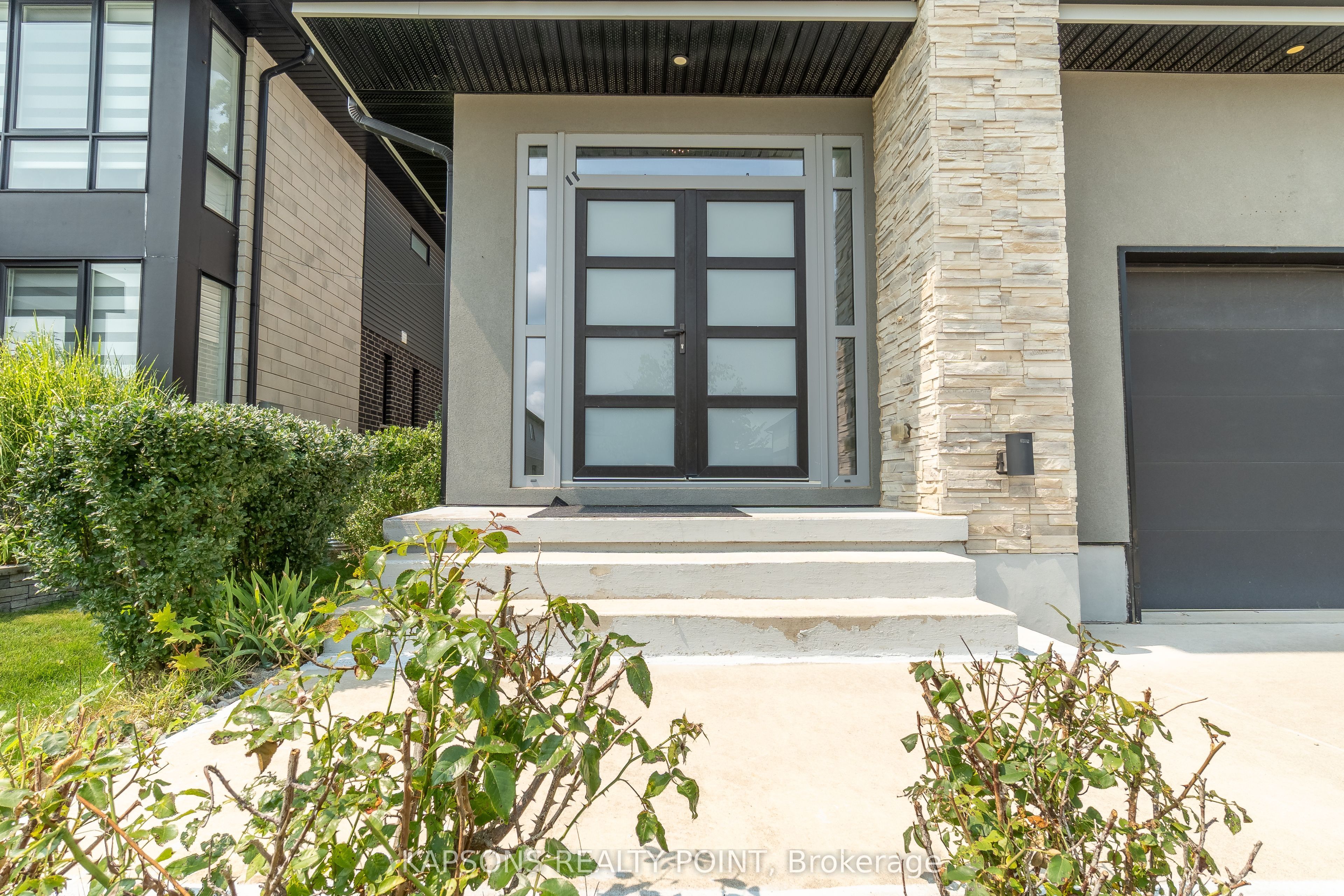 2368 Red Thorne Avenue, London South, ON N6P 0E8 photo 4