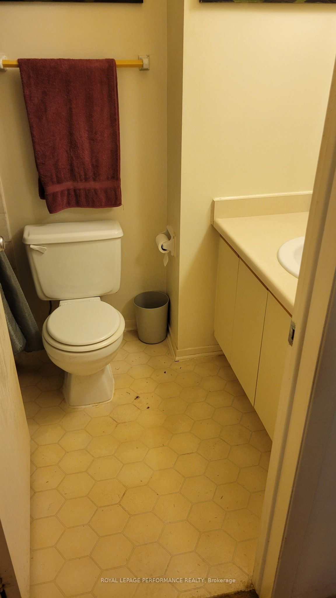 212 Viewmount Drive 109, Cityview - Parkwoods Hills - Rideau Shore, ON K2E 7X2 photo 5