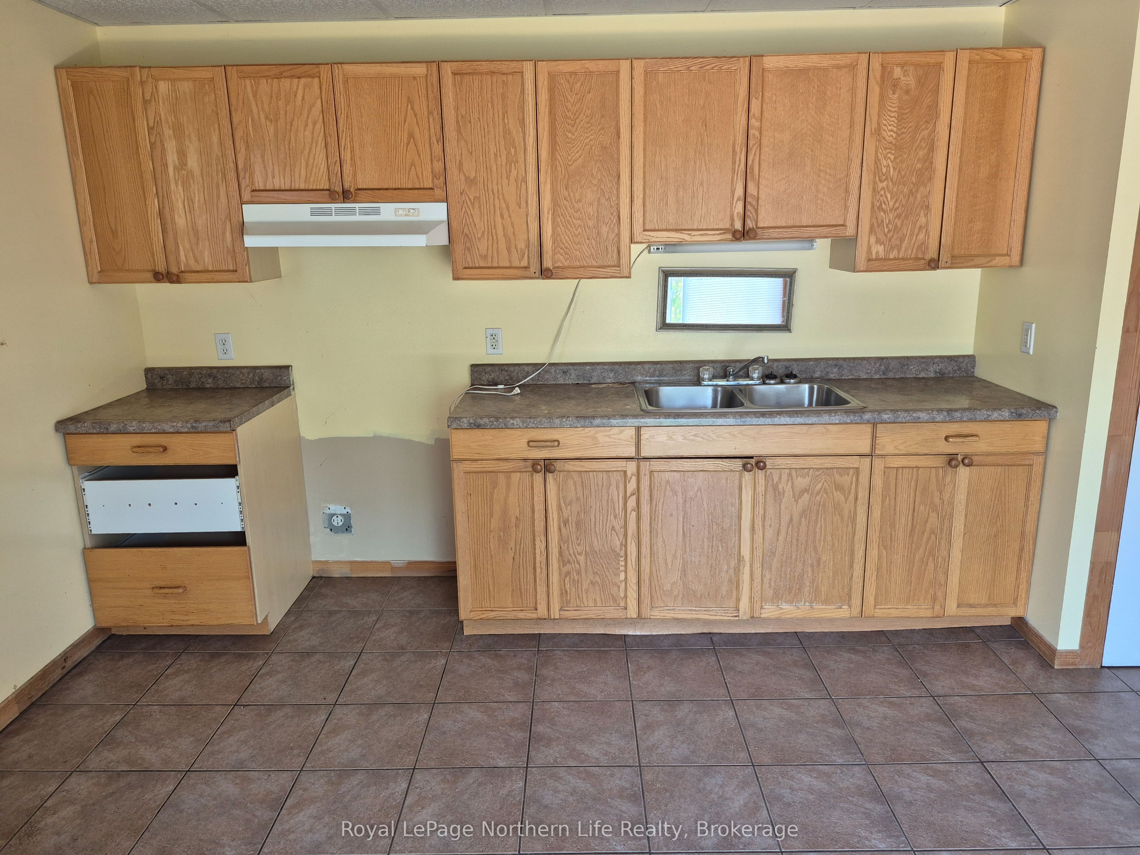 460 EARL Street, Mattawa, ON P0H 1V0 photo 2