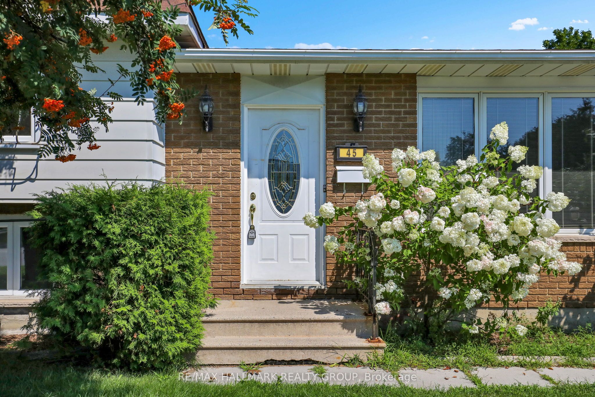 45 Larkin Drive, Barrhaven, ON K2J 1A8 photo 5