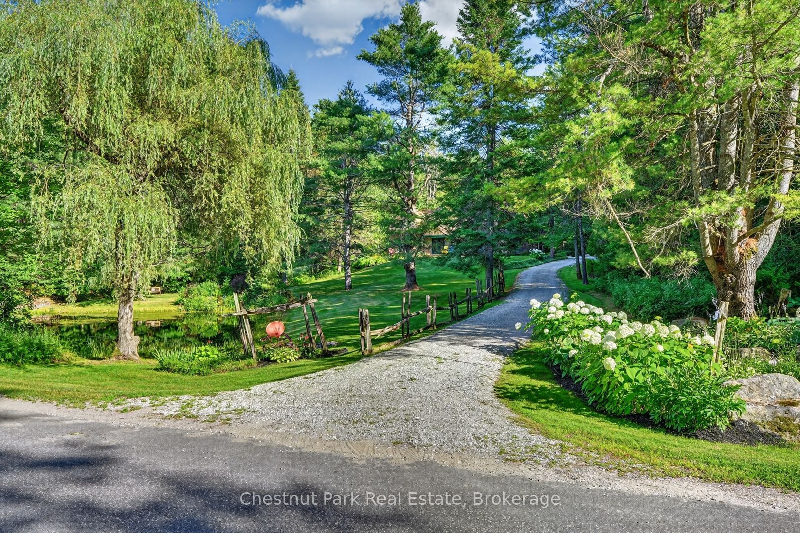 1212 Kirk Line E, Bracebridge, ON P1L 0A1 photo 2