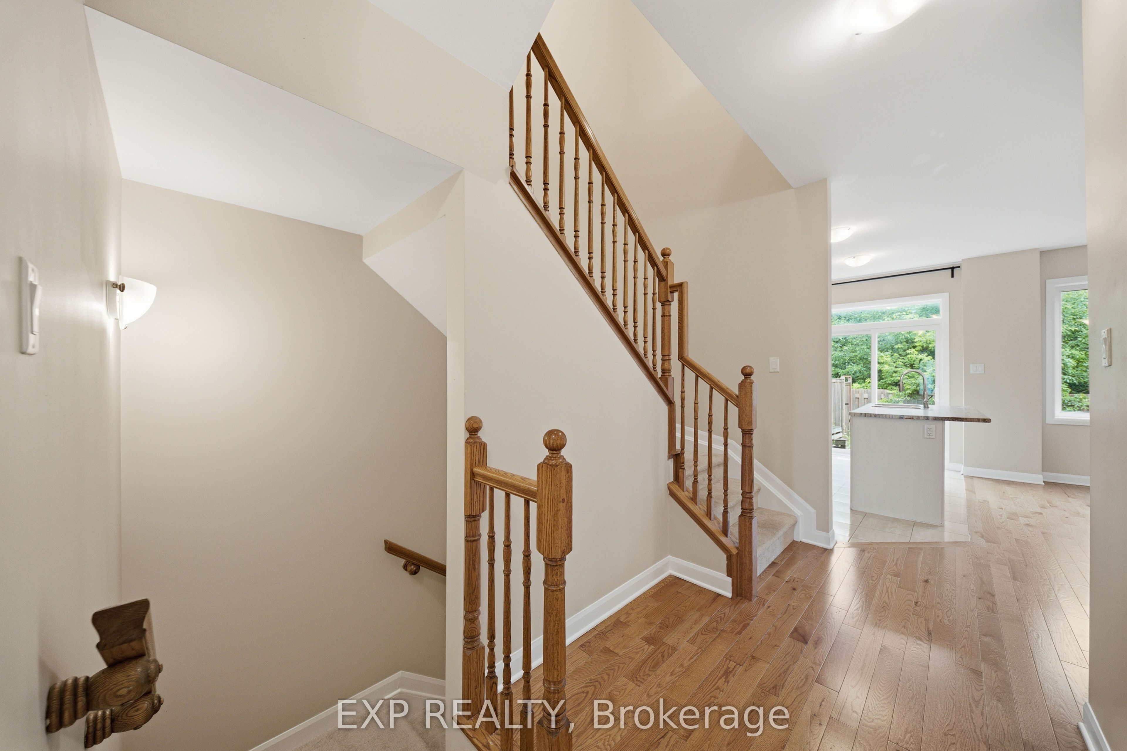222 Geyser Place, Barrhaven, ON K2J 6P1 photo 3