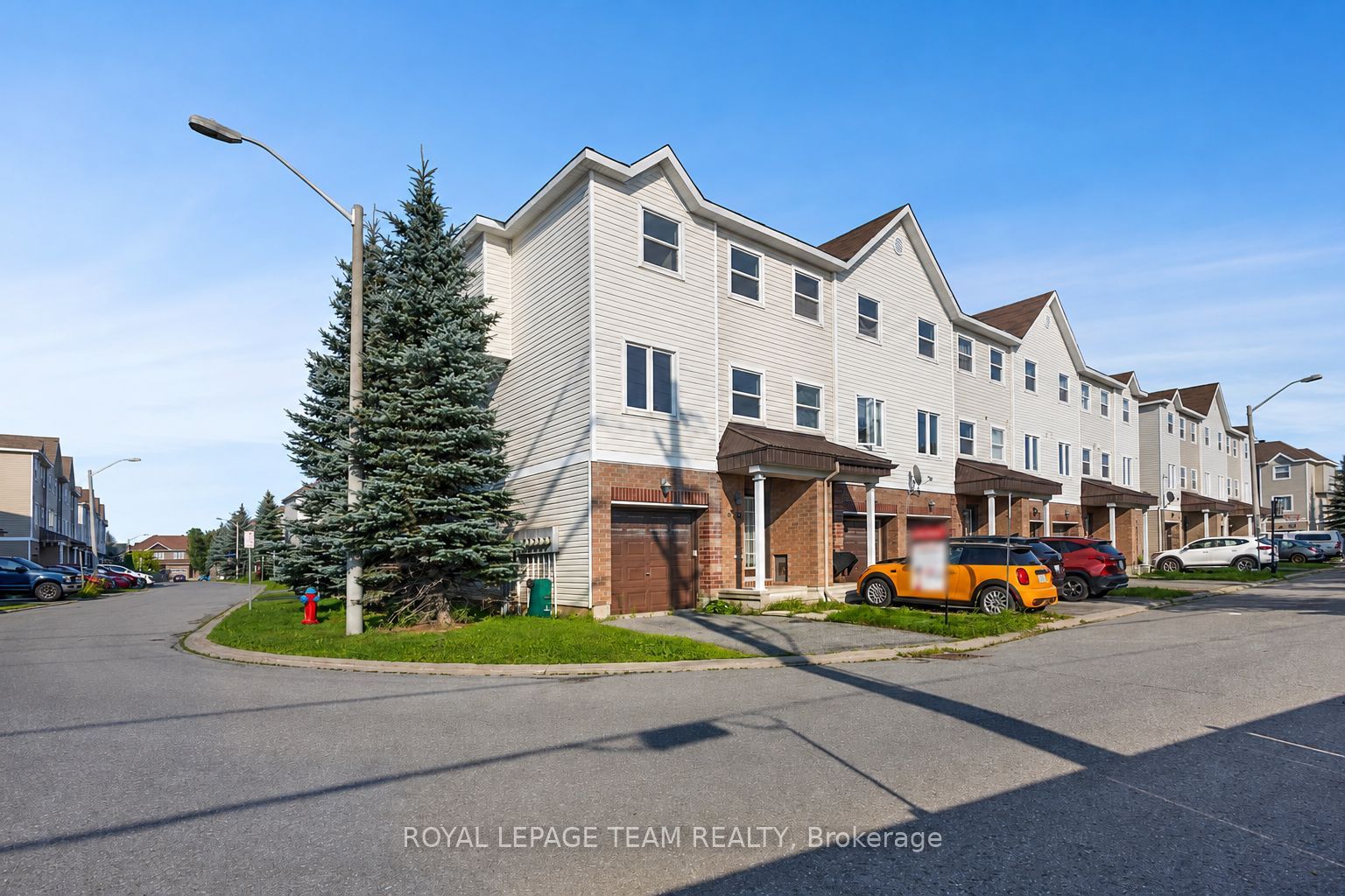 566 Simran Private, Barrhaven, ON K2J 3T2 photo 2