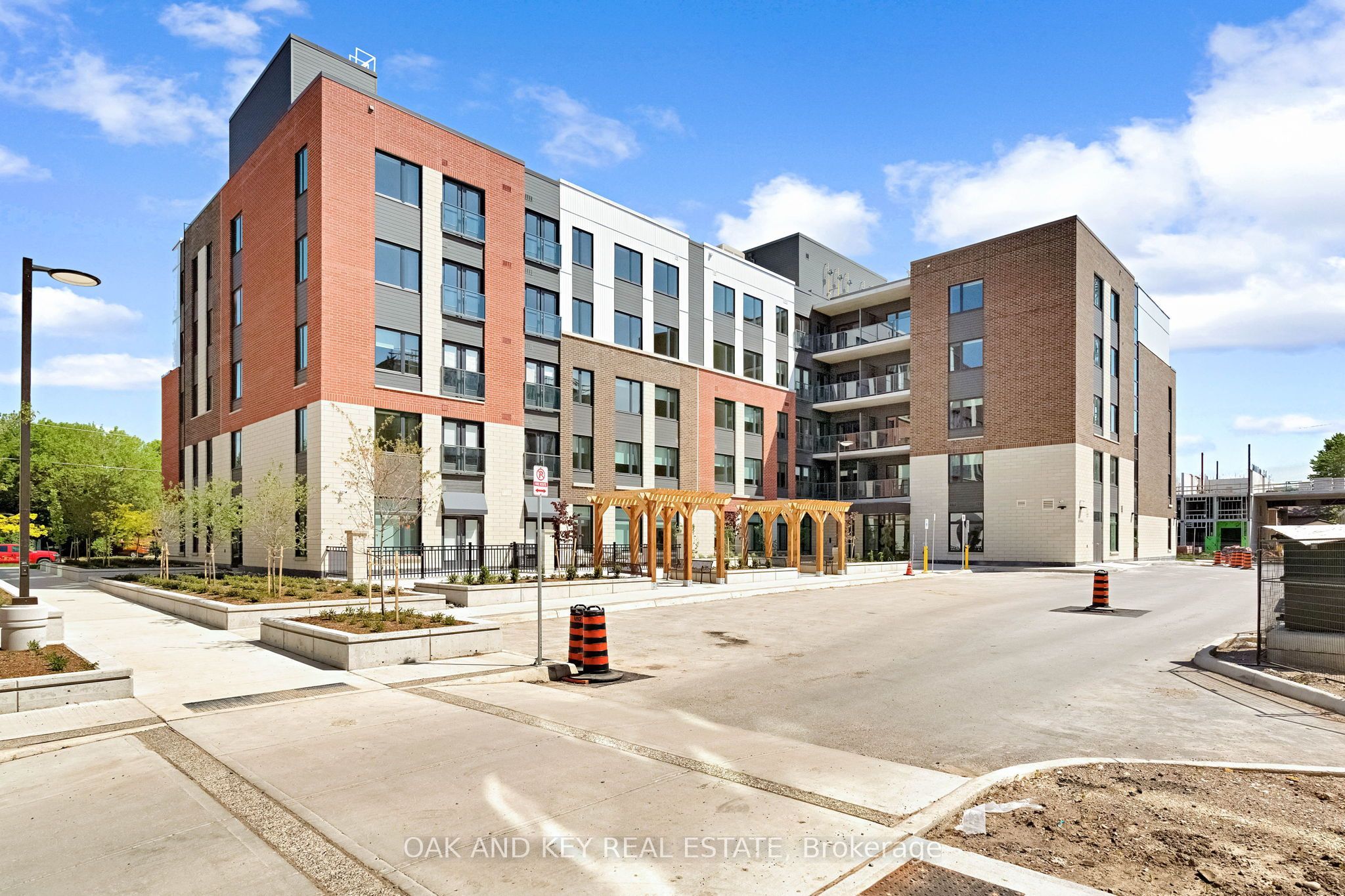 385 Hill Street 310, London East, ON N6B 1E4