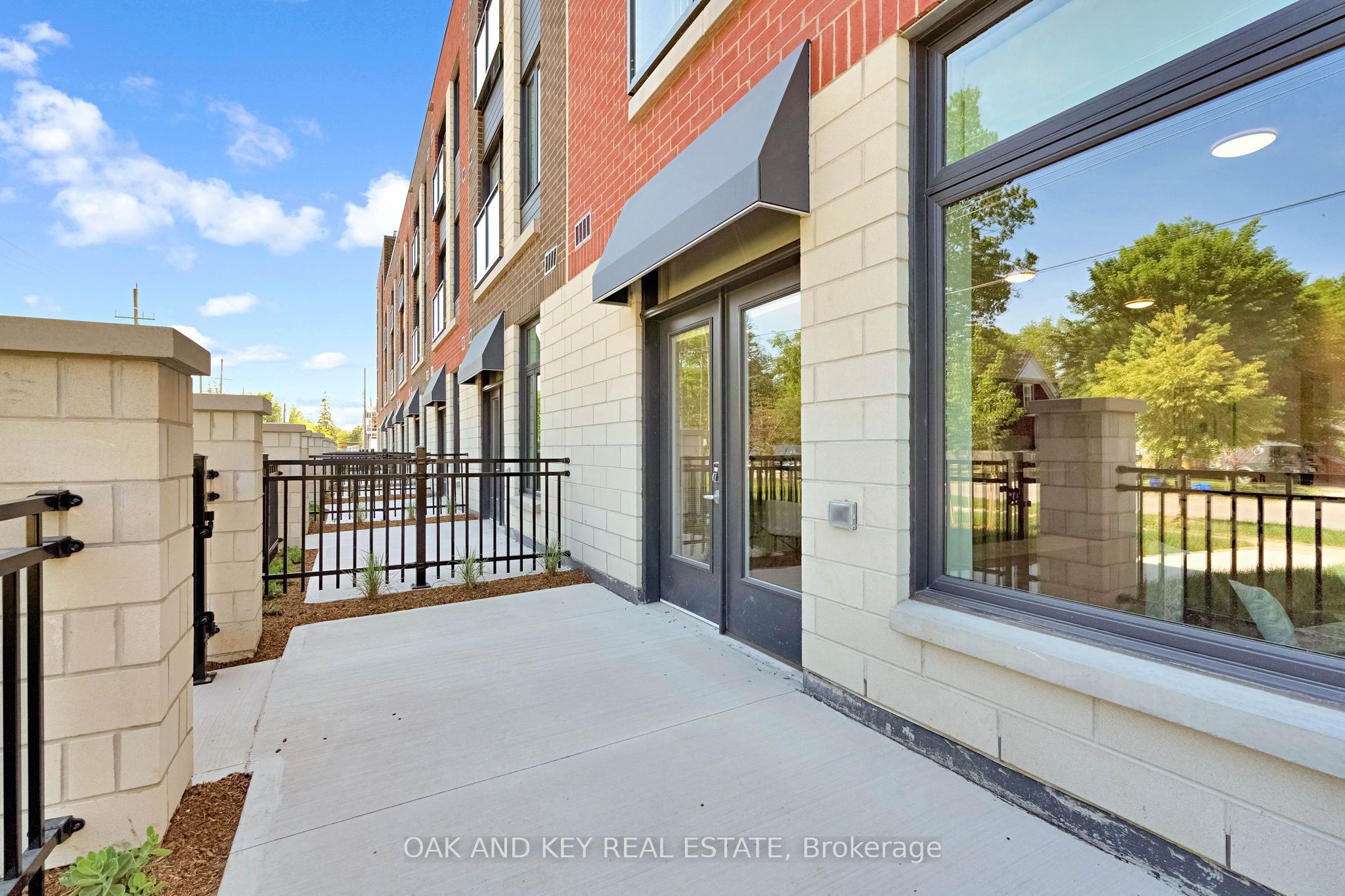 385 Hill Street 410, London East, ON N6B 1E4