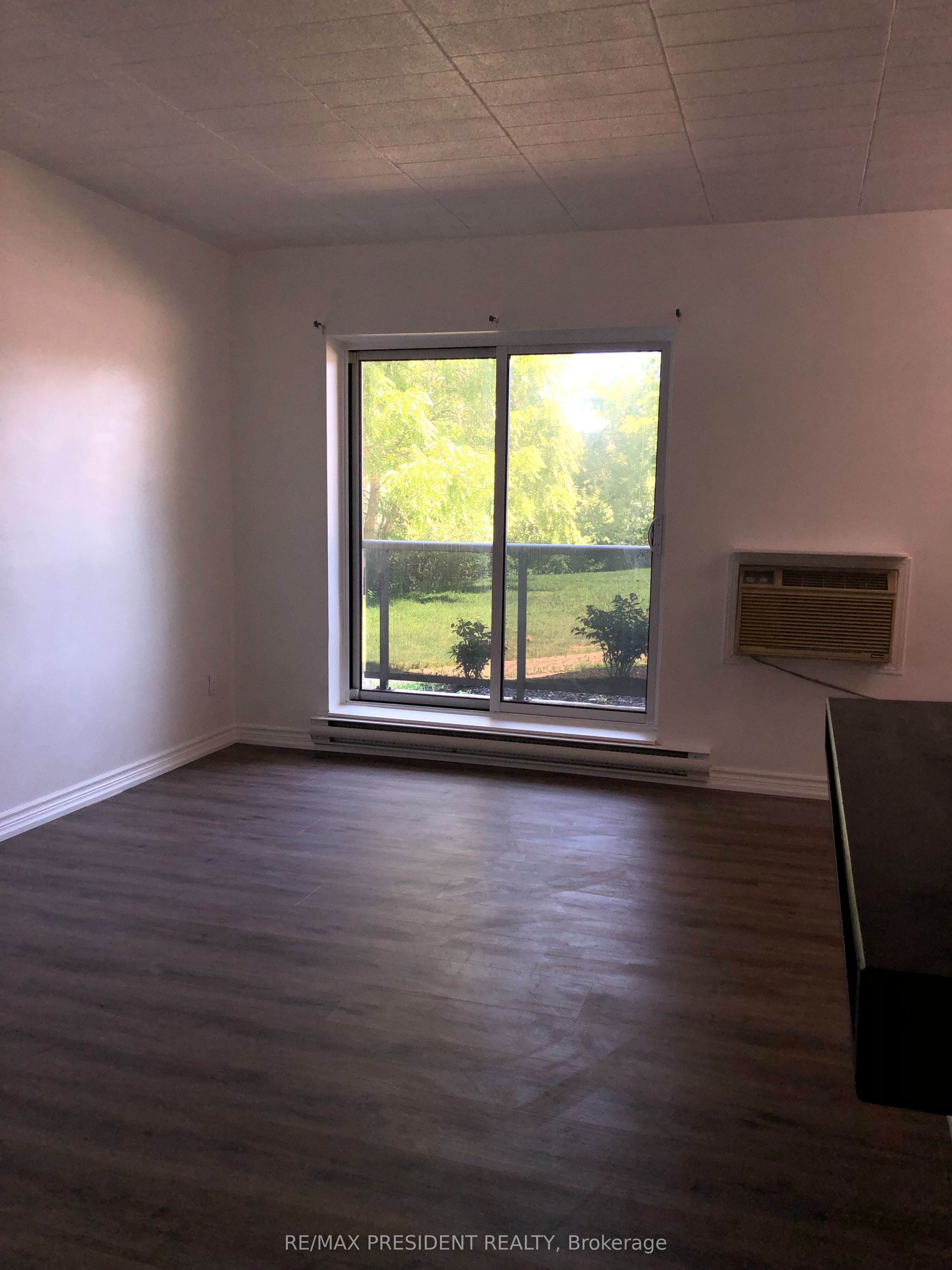 29 West Avenue W 111, Kitchener, ON N2M 5E4 photo 3