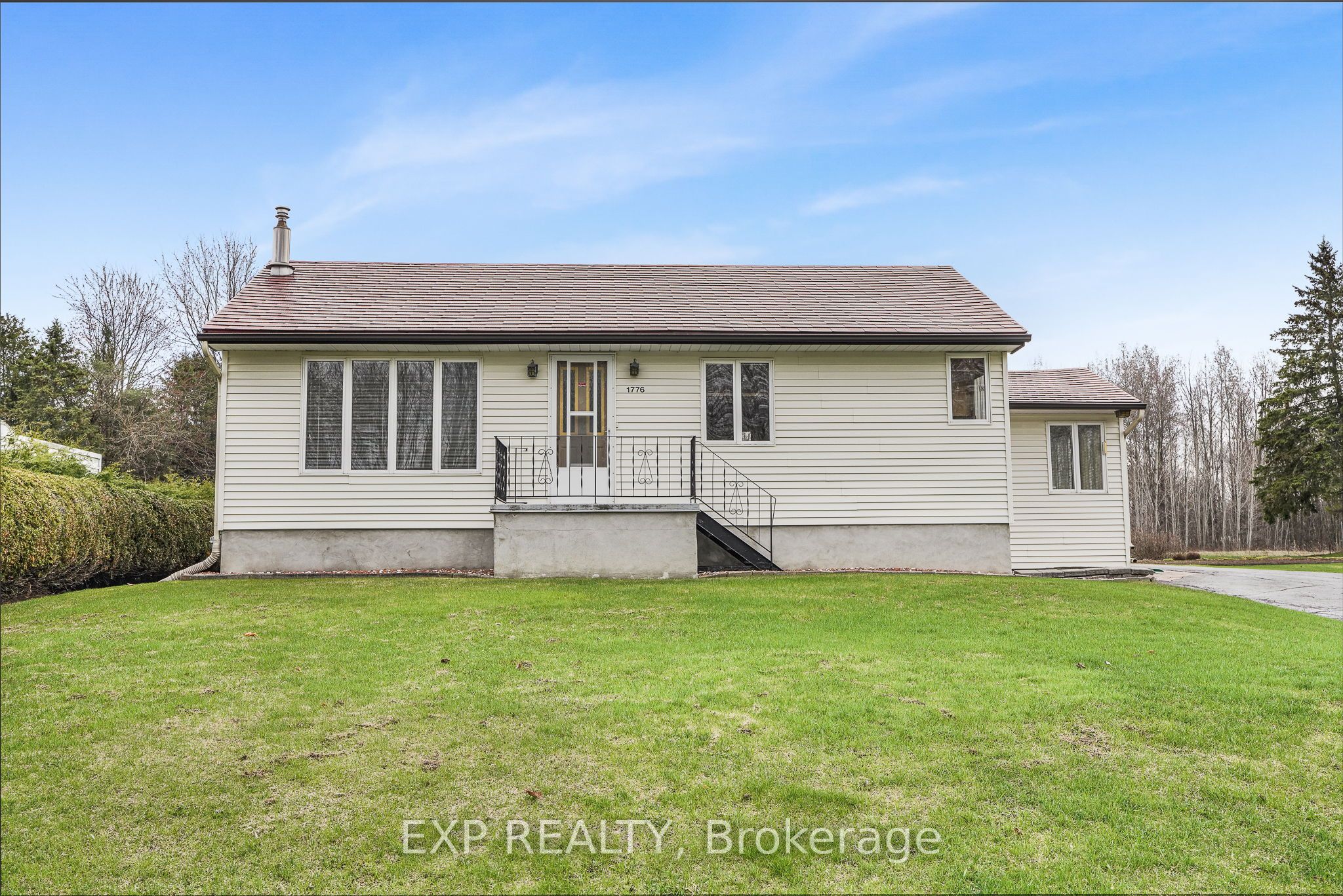 1776 Labonte Street, Clarence-Rockland, ON K0A 1N0