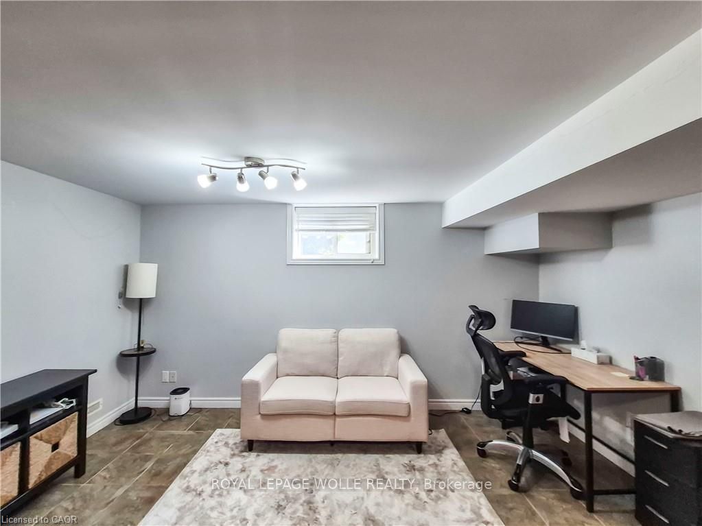 326 Victoria Street S B, Kitchener, ON N2M 3A3 photo 4