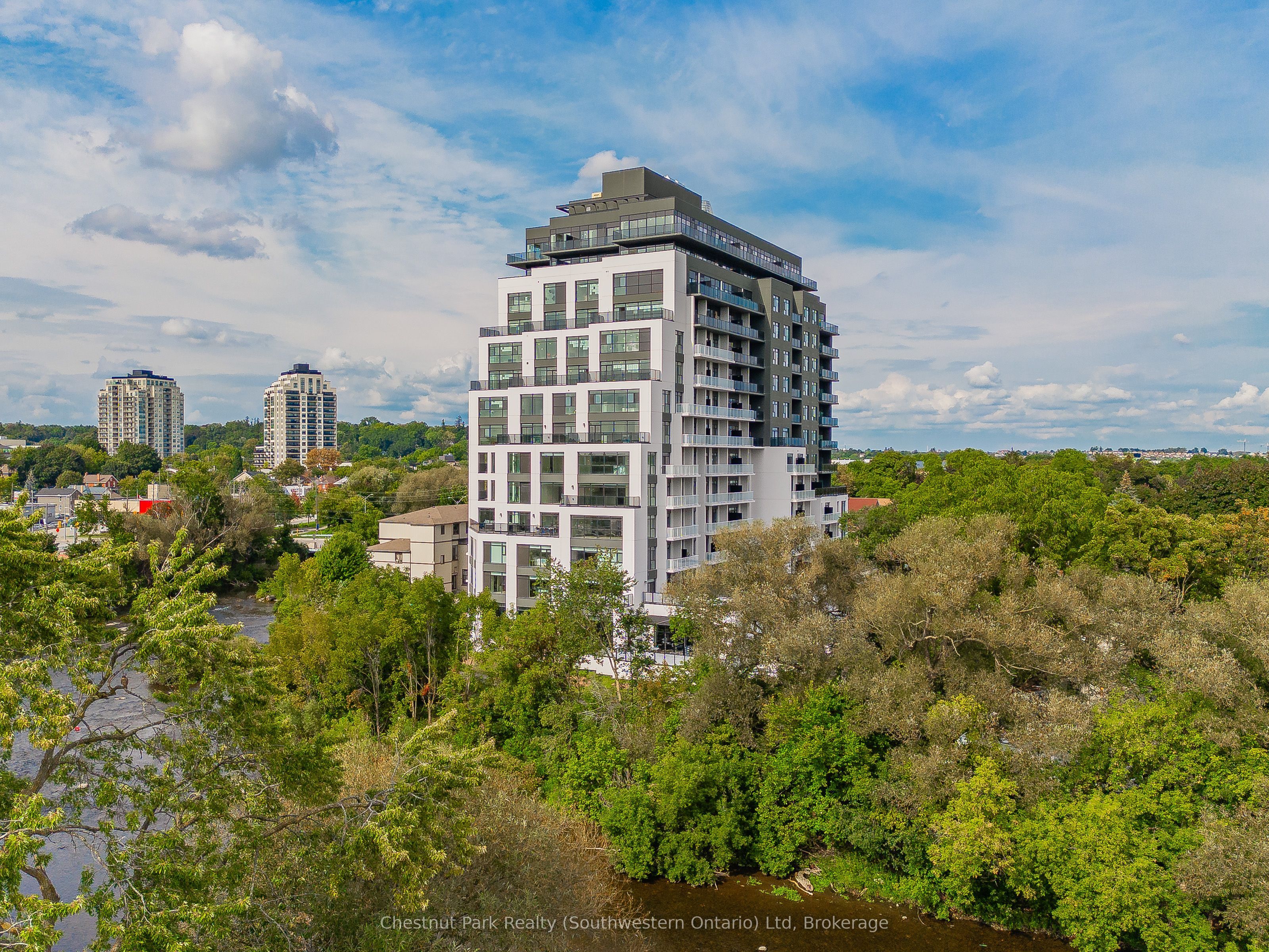 71 WYNDHAM Street S 502, Guelph, ON N1E 0T7