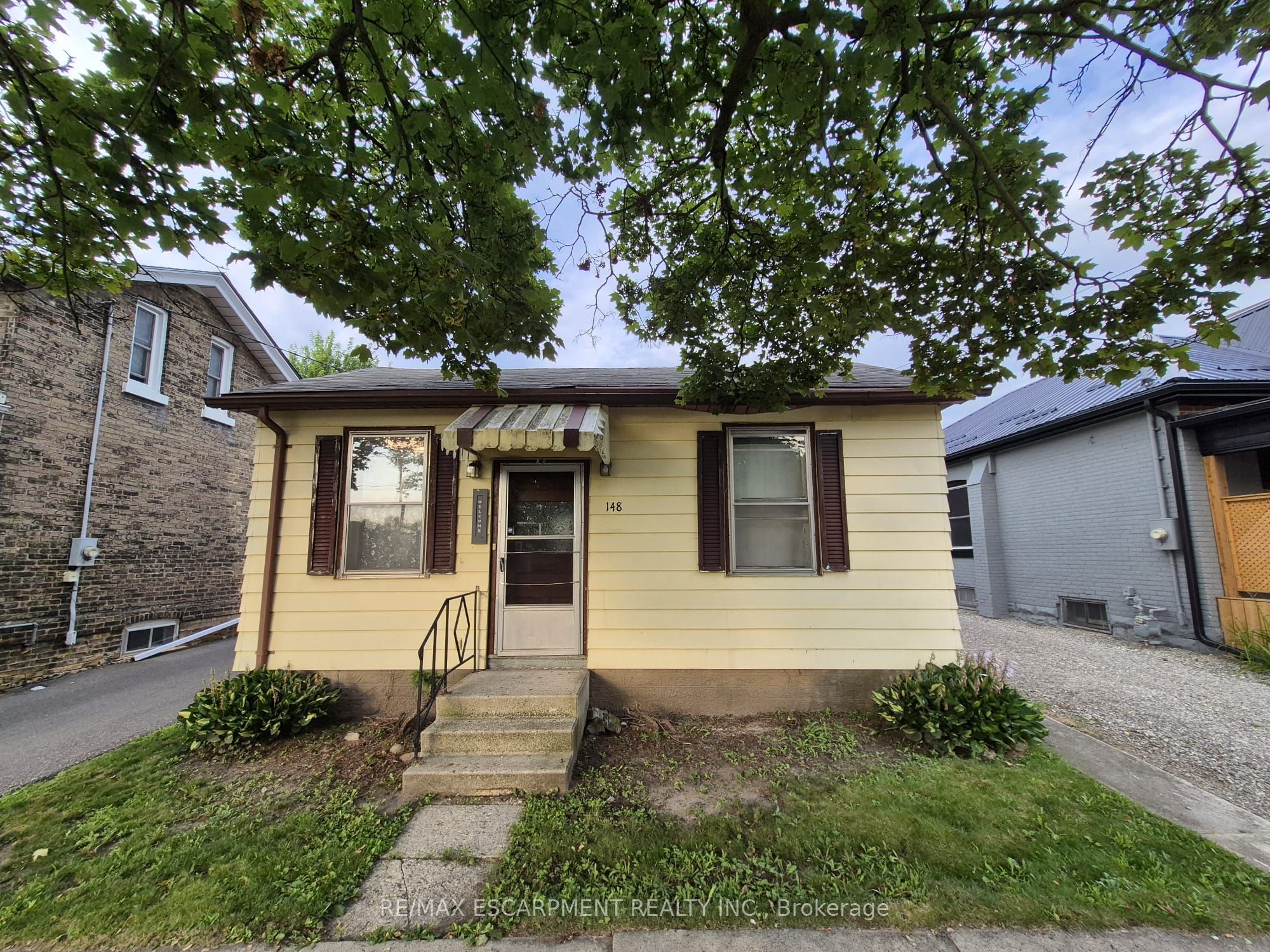 148 Pearl Street, Brantford, ON N3T 3P4